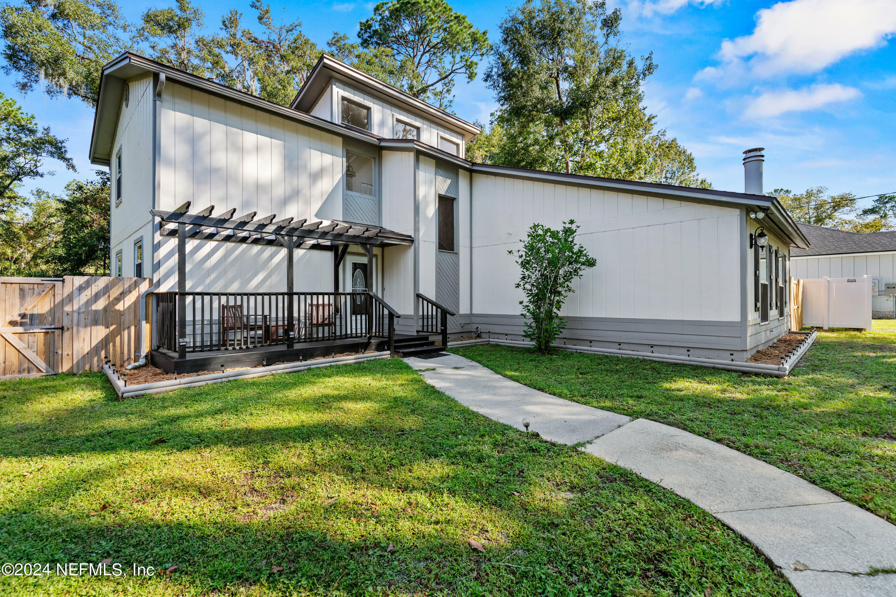 Property Photo:  4169 Burning Tree Lane S  FL 32223 