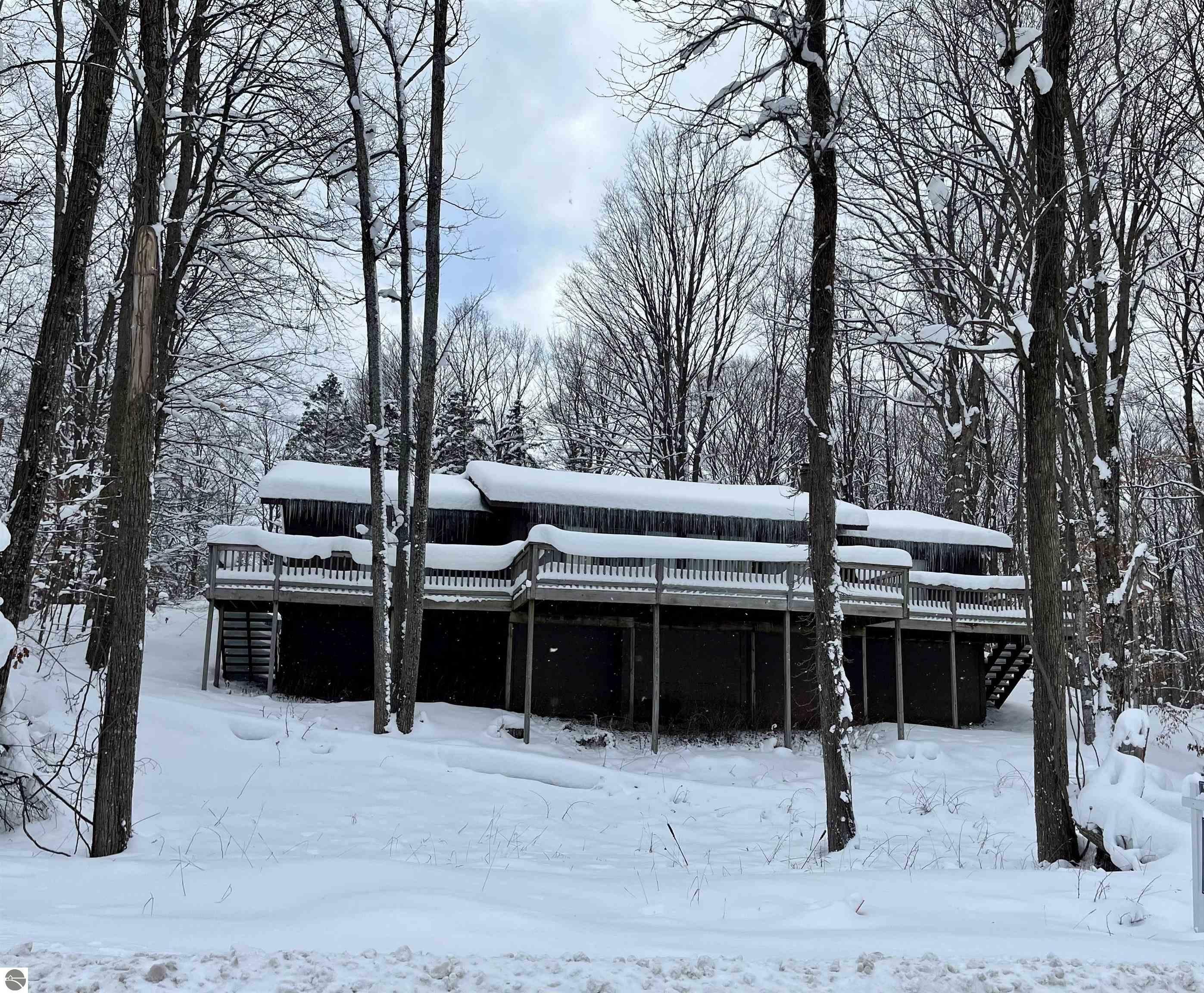 Property Photo:  5417 Golfview Road  MI 49615 