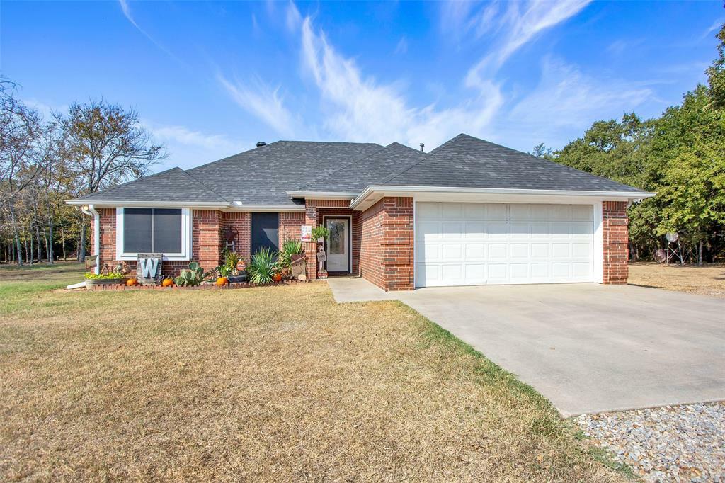 Property Photo:  1139 County Road 2600  TX 75418 