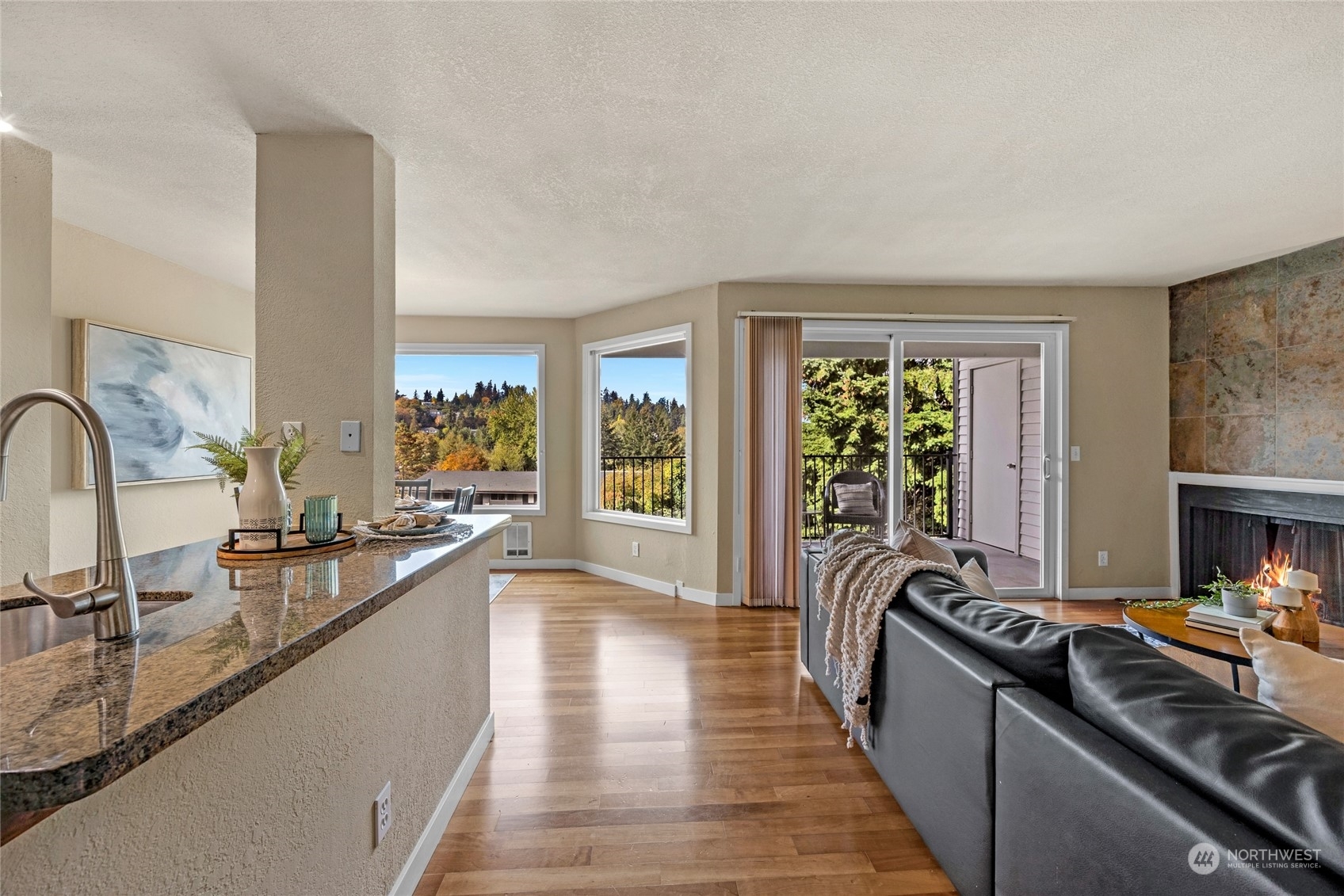 Property Photo:  430 Bellevue Way SE 101  WA 98004 