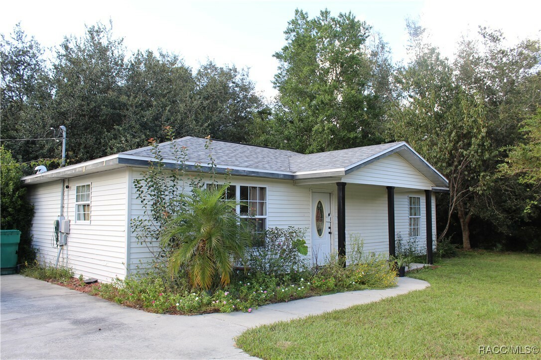 Property Photo:  915 Independence Highway  FL 34453 