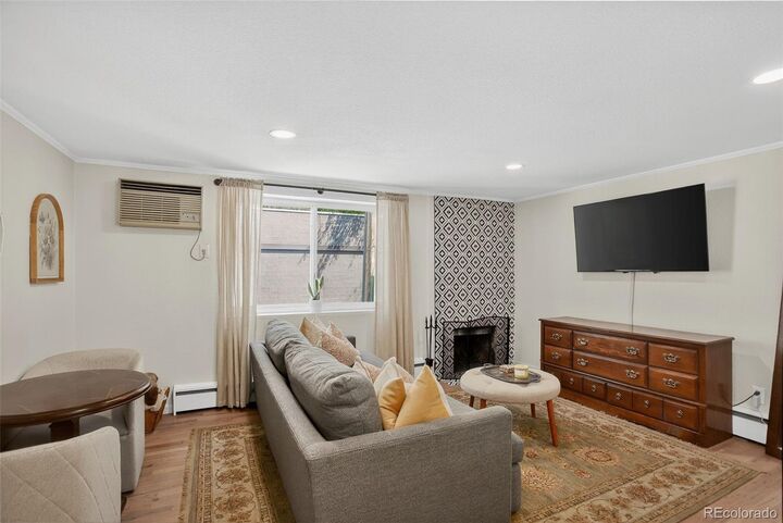 Property Photo:  336 N Grant Street 206  CO 80203 