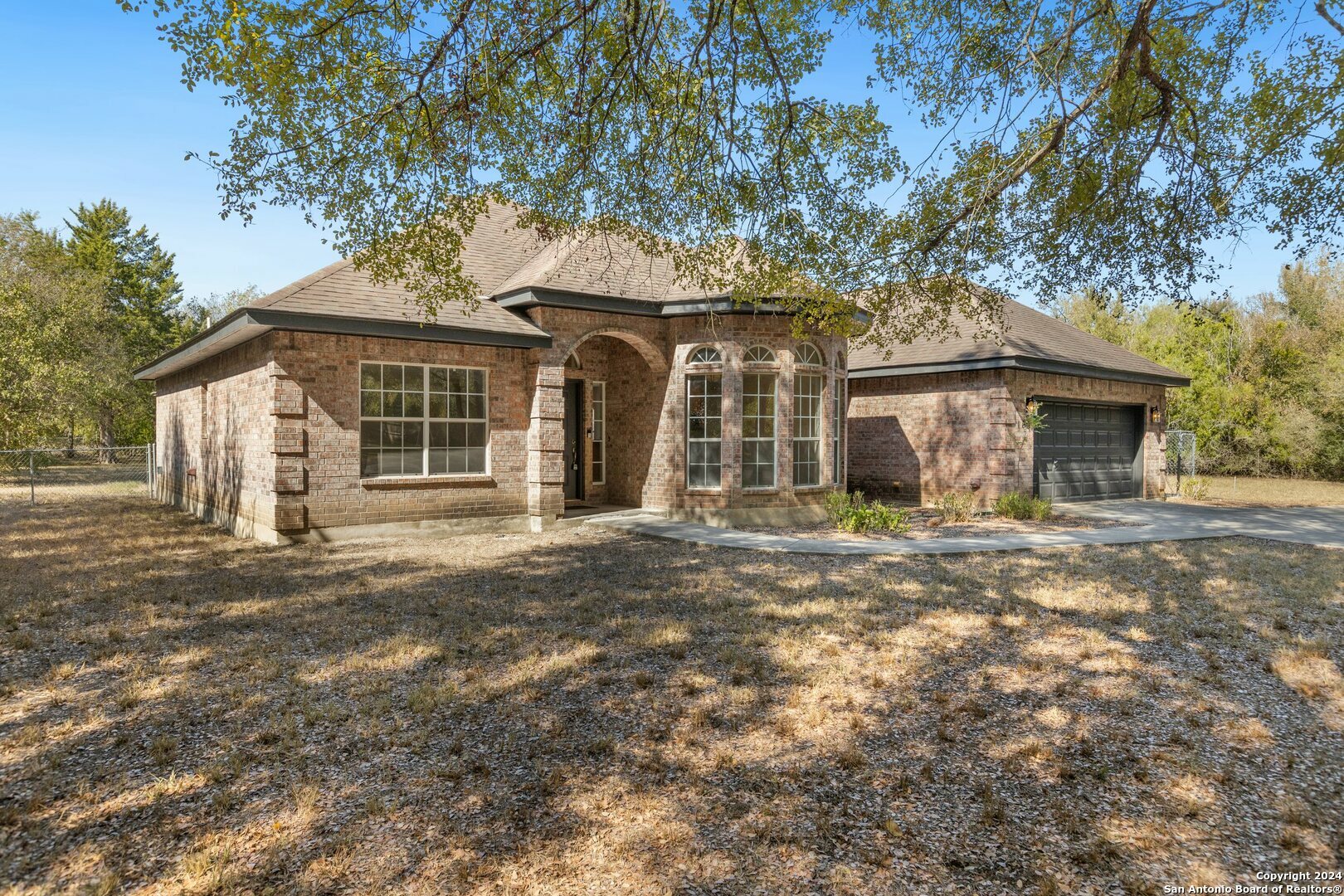 Property Photo:  169 Wampum Way  TX 78155 