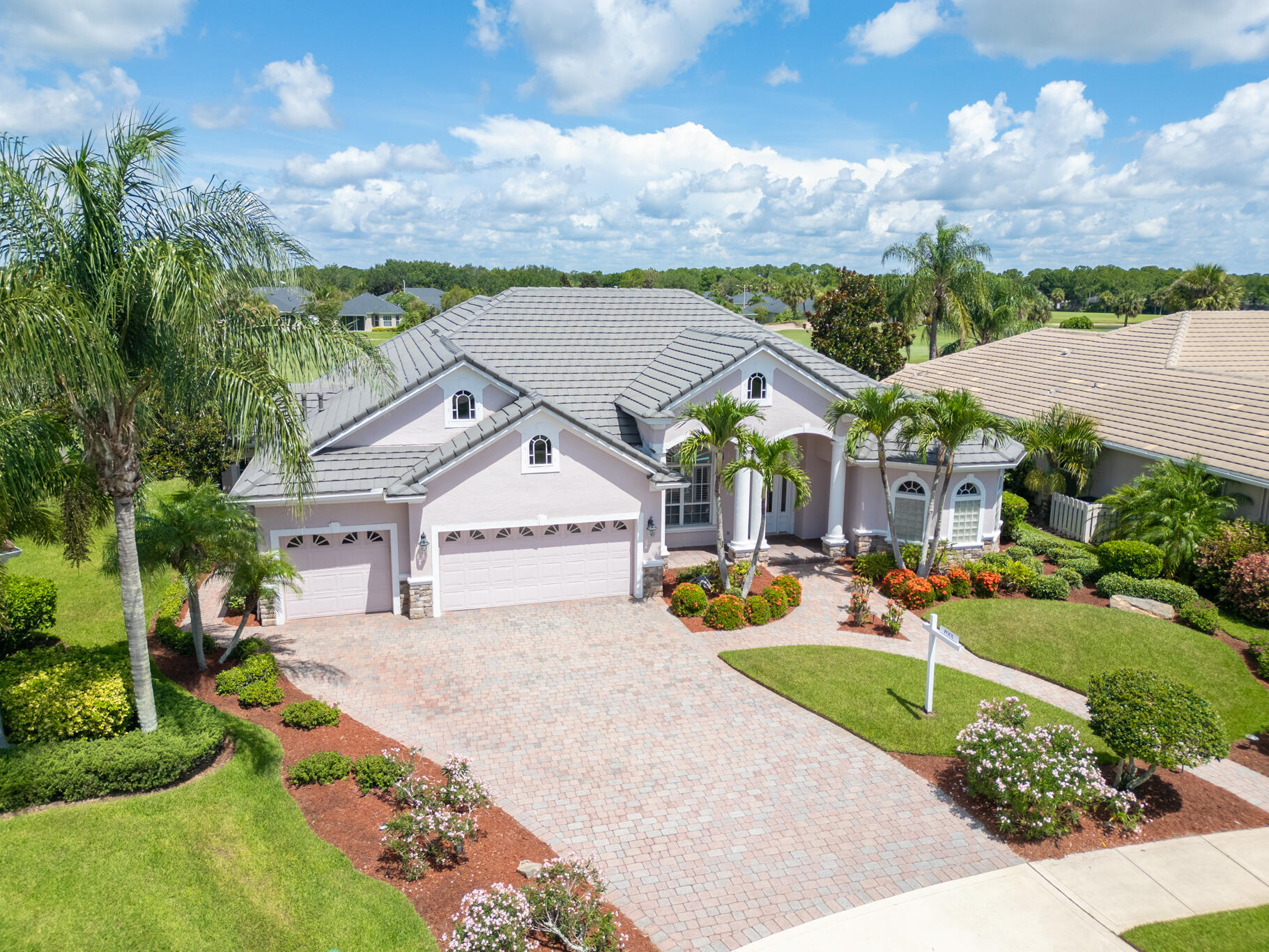 Property Photo: 4341 Collingtree Drive FL 32955
