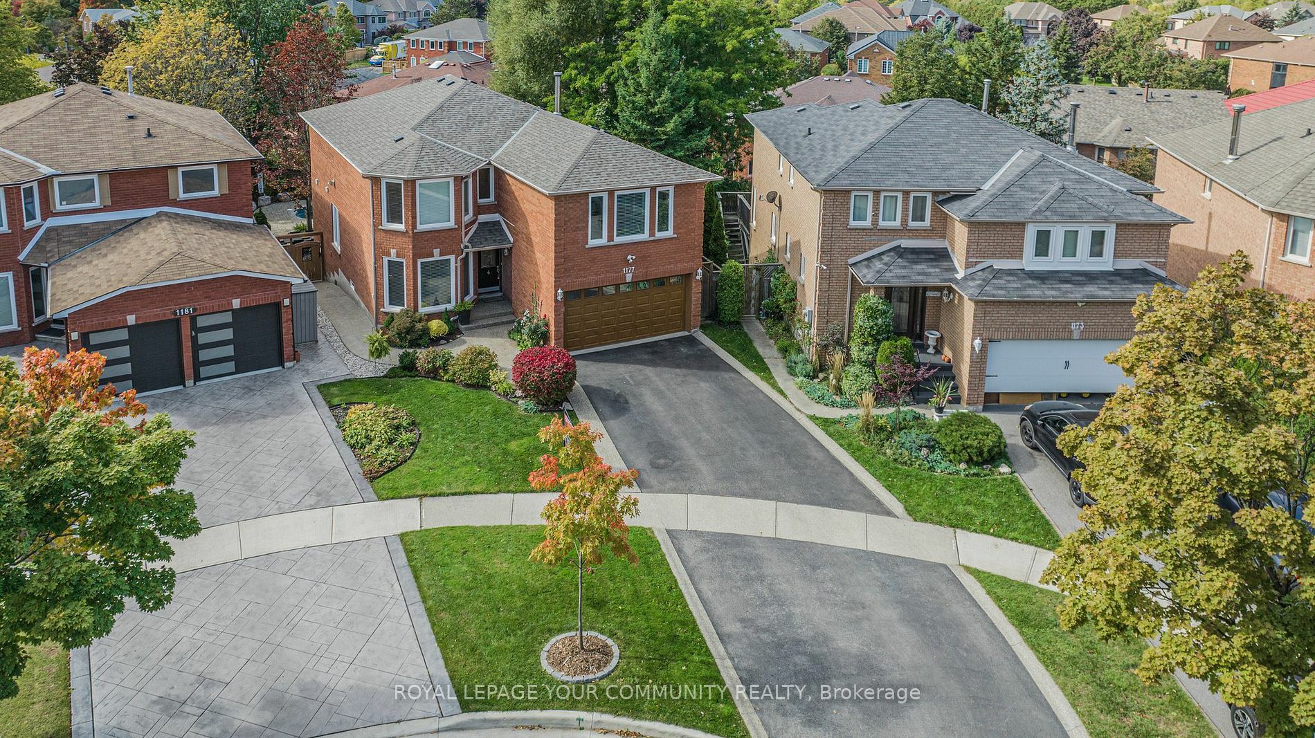 Photo de la propriété:  1177 Ewing Cres  ON L5V 1C1 