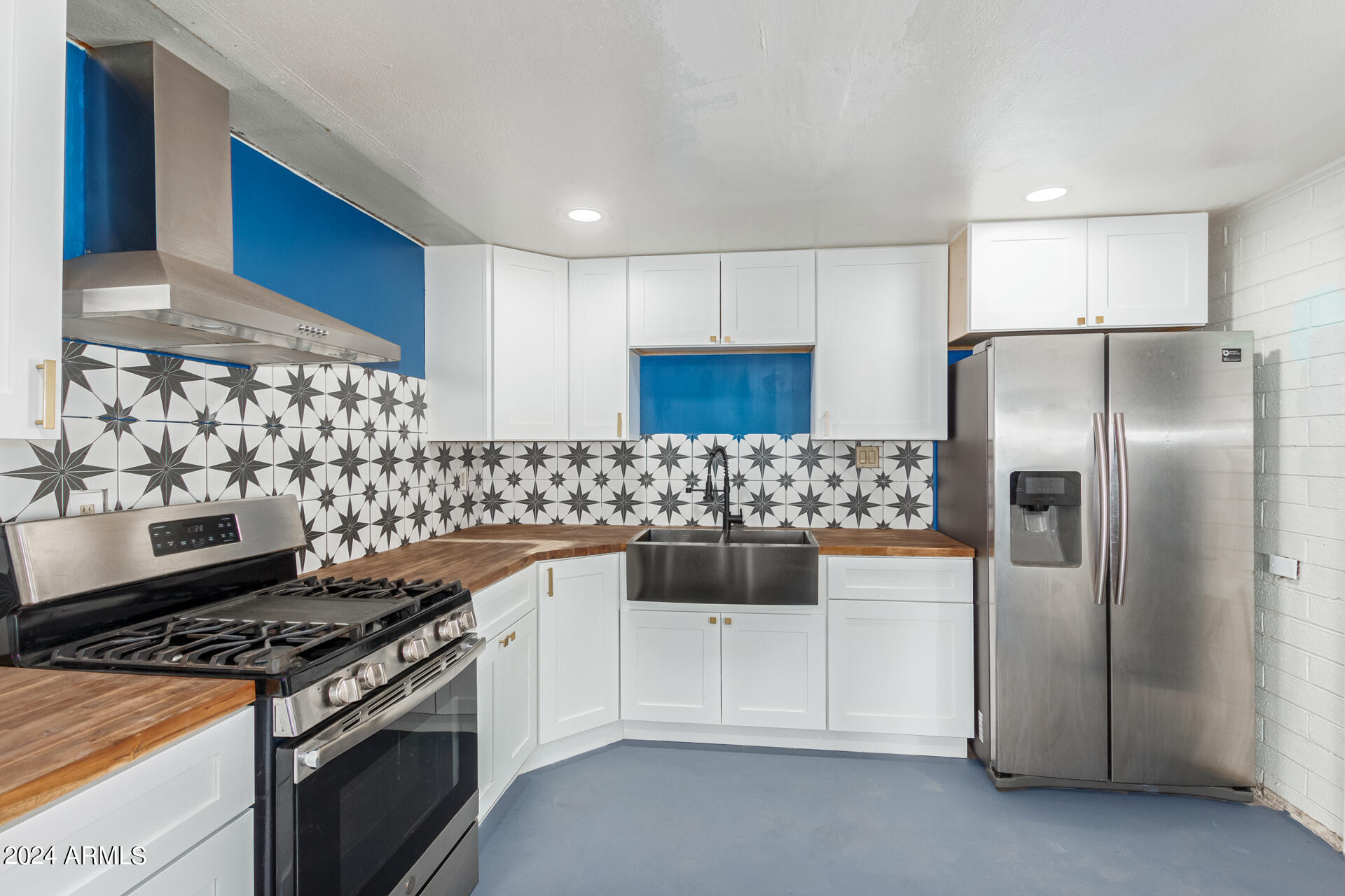 Property Photo:  121 S Barkley --  AZ 85204 