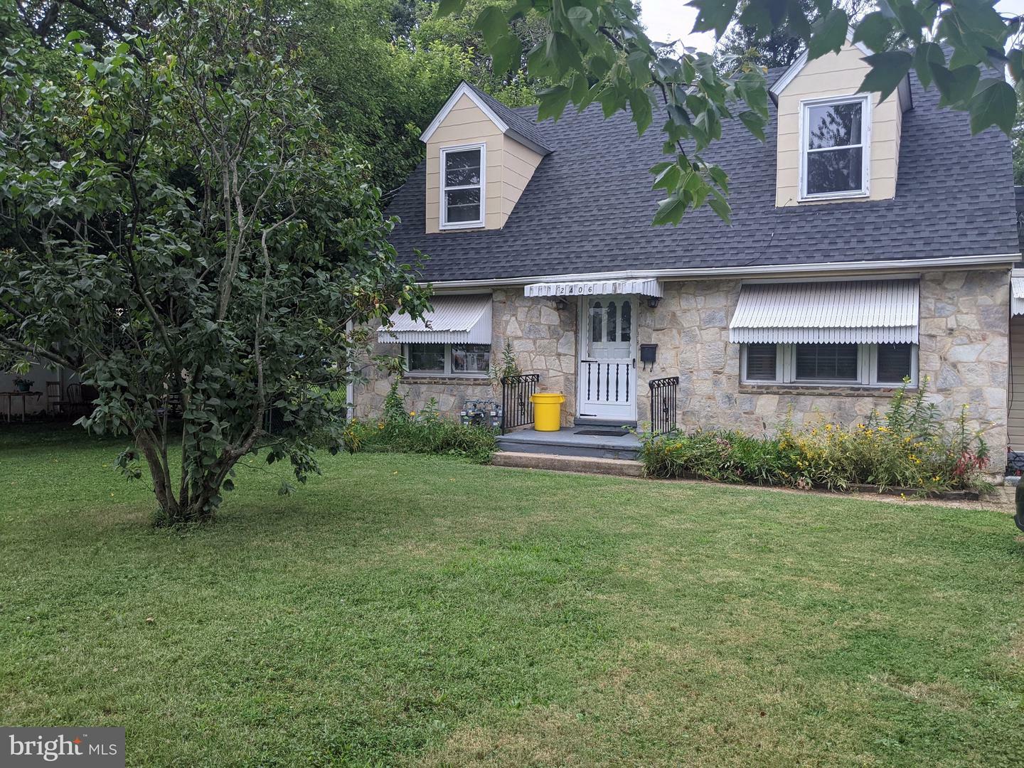 Property Photo:  2406 Nottingham Way  NJ 08619 