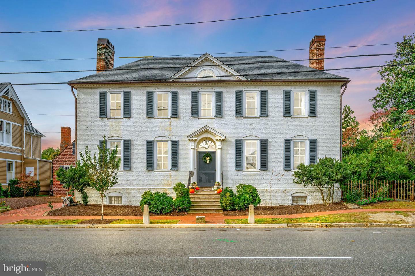 Property Photo:  214 Caroline Street  VA 22401 