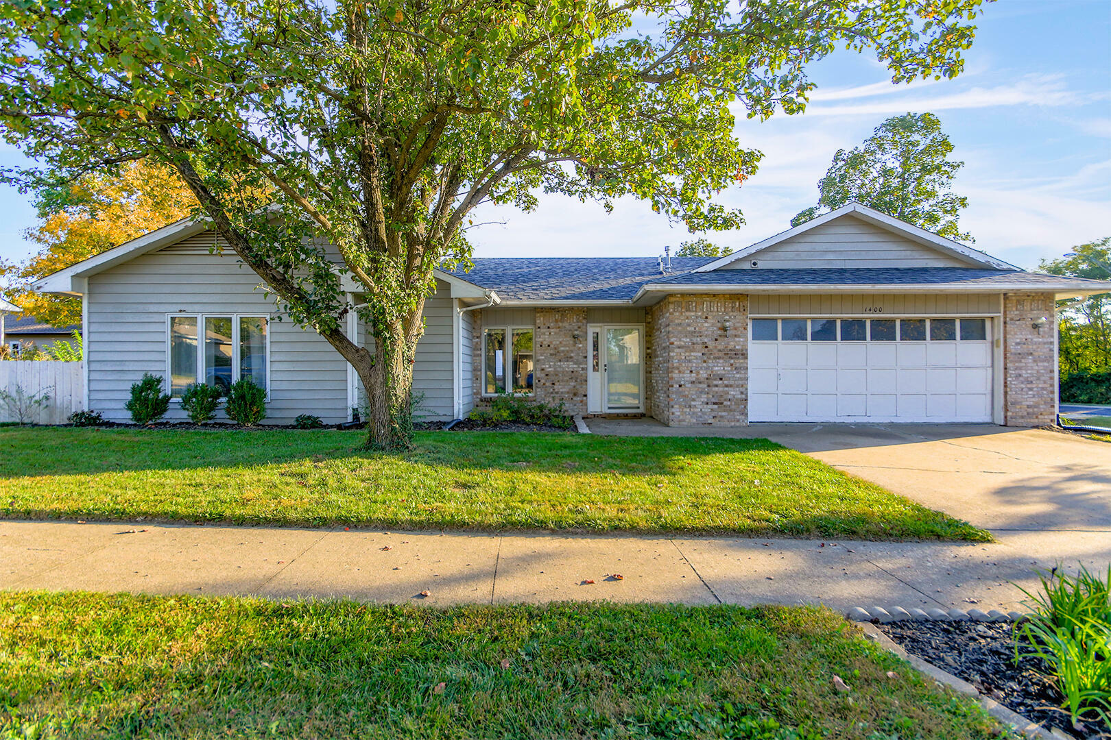 Property Photo:  1400 N Azalea Dr  MO 65201 