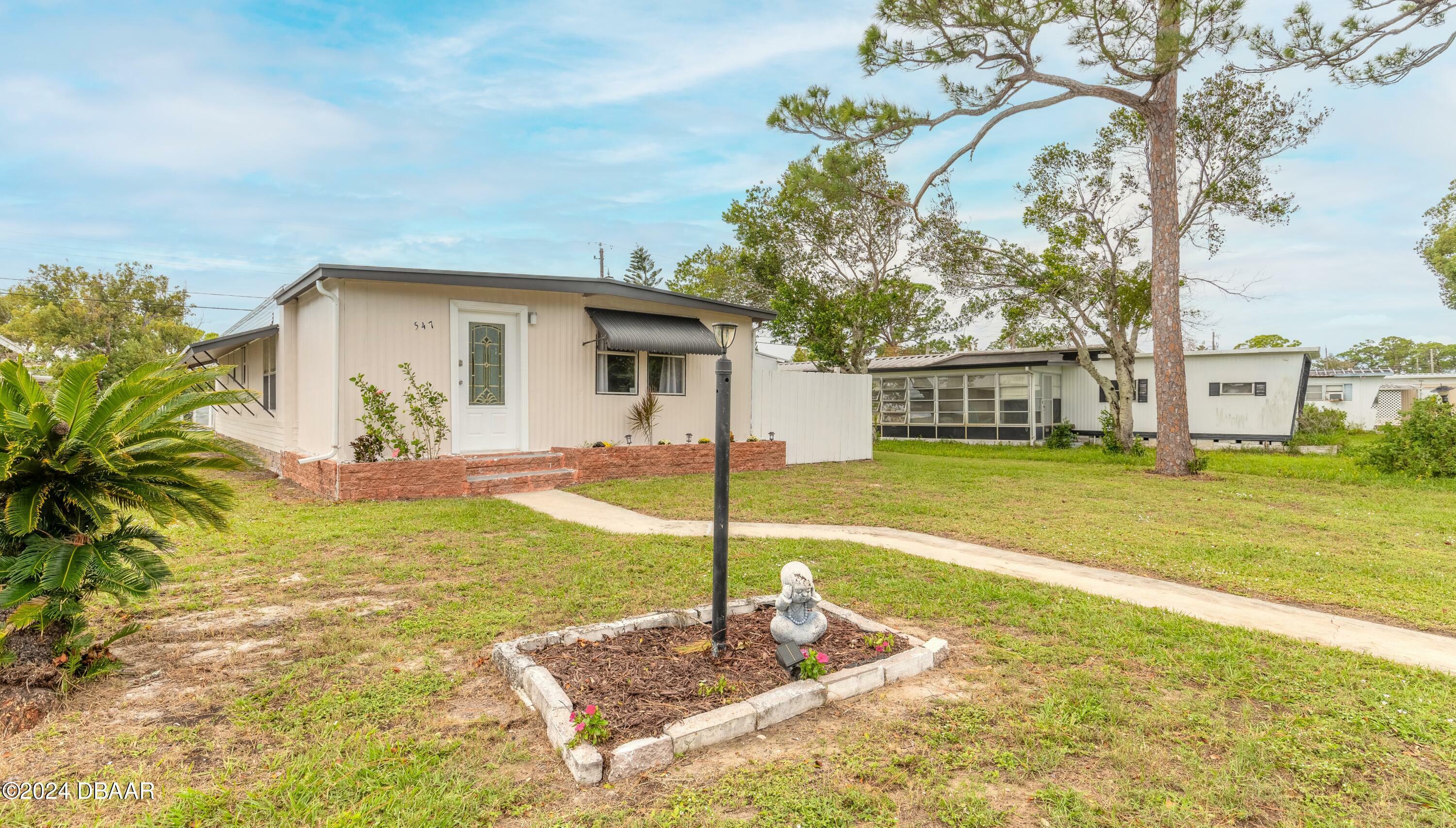 Property Photo:  5470 Taylor Avenue  FL 32127 