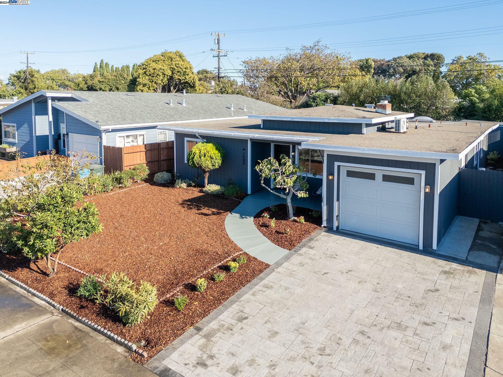 Property Photo:  1540 Newbridge Ave.  CA 94401 