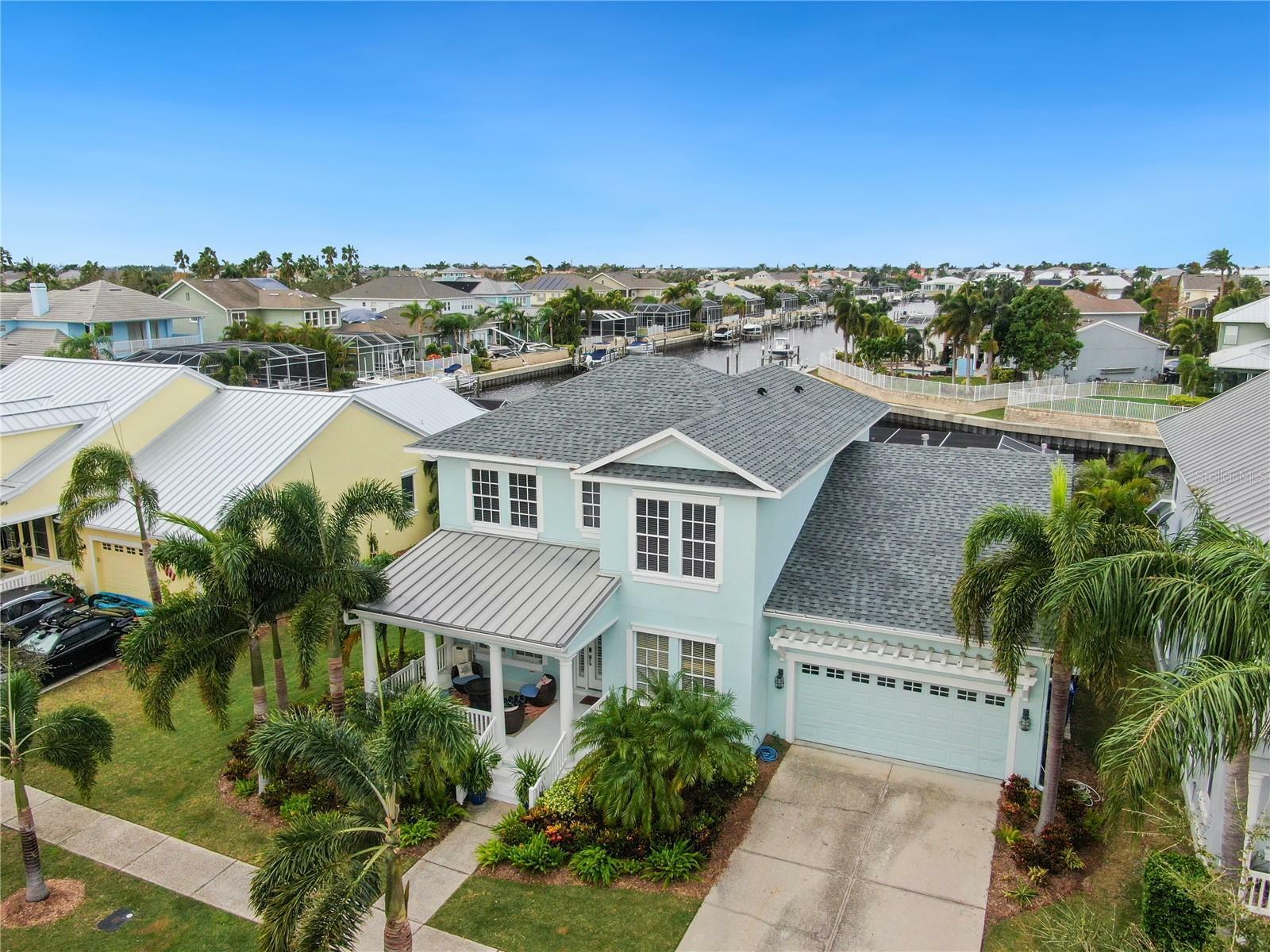 Property Photo:  410 Islebay Drive  FL 33572 