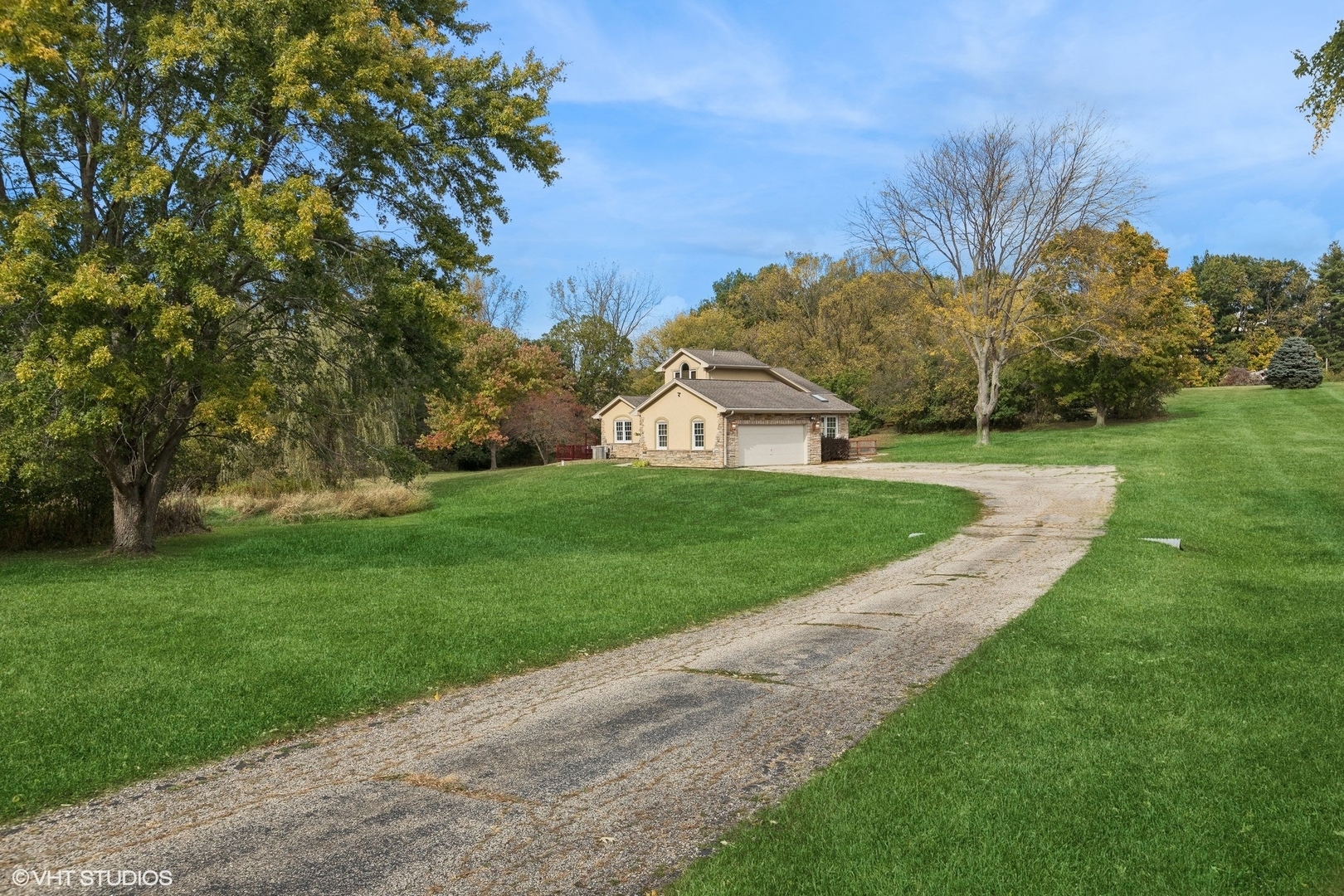 Property Photo:  26181 N Anderson Road  IL 60084 