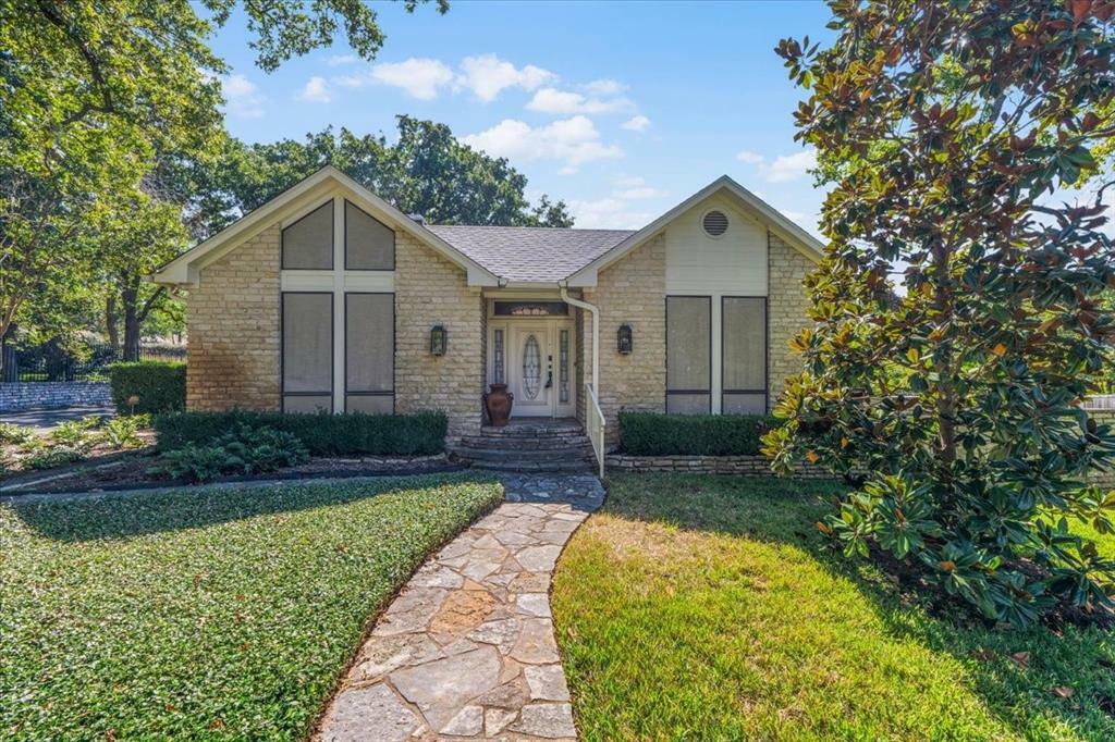 Property Photo:  2218 Lake Country Drive  TX 76087 