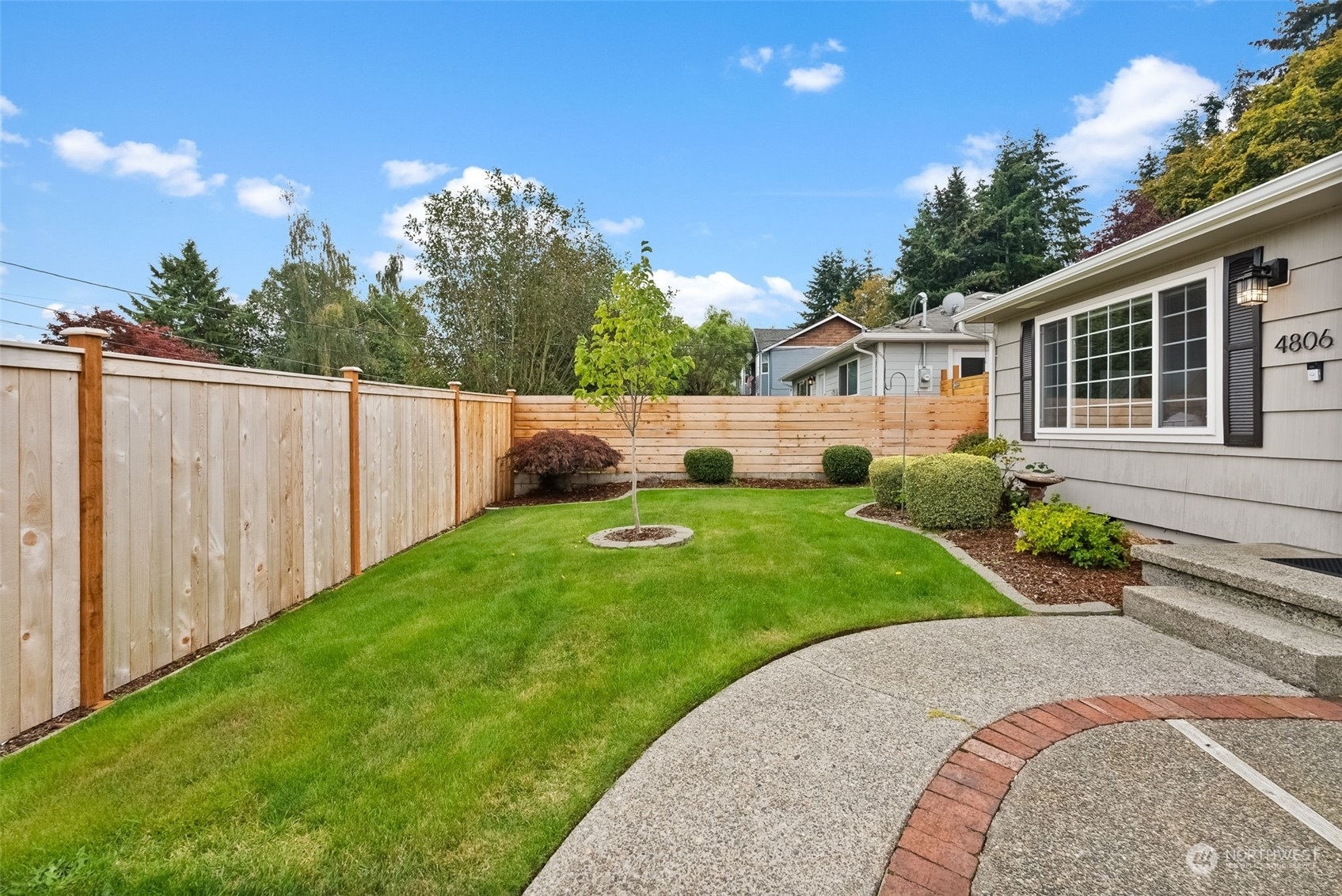 Property Photo:  4806 N Vassault Street  WA 98407 