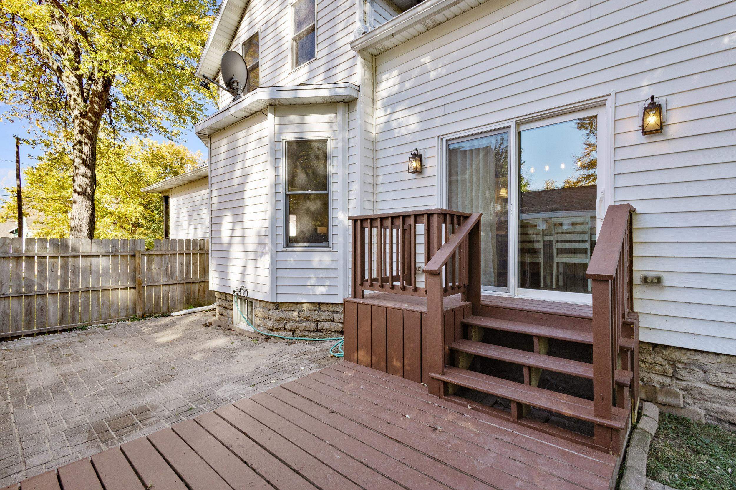 Property Photo:  378 Naymut Street  WI 54952 