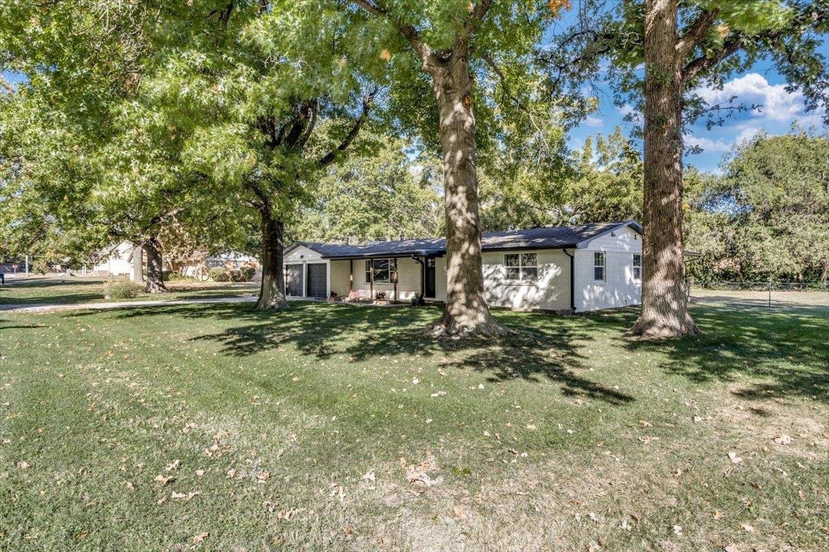 Property Photo:  320 S Mamie Ln  KS 67209 