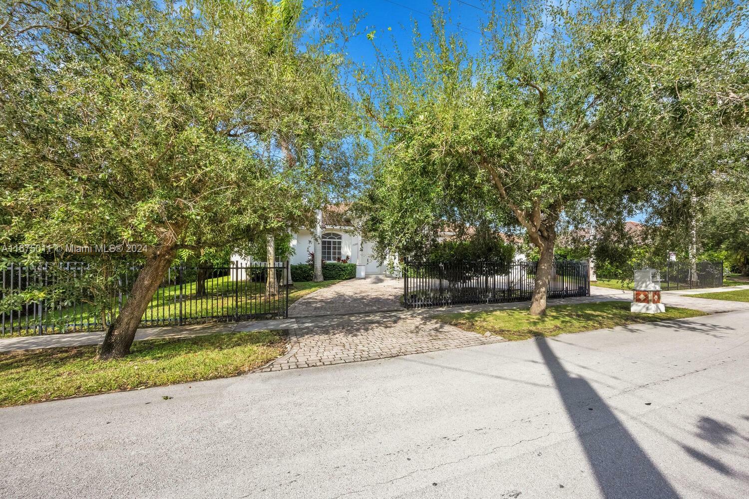 Property Photo:  15280 SW 89th Ave  FL 33157 