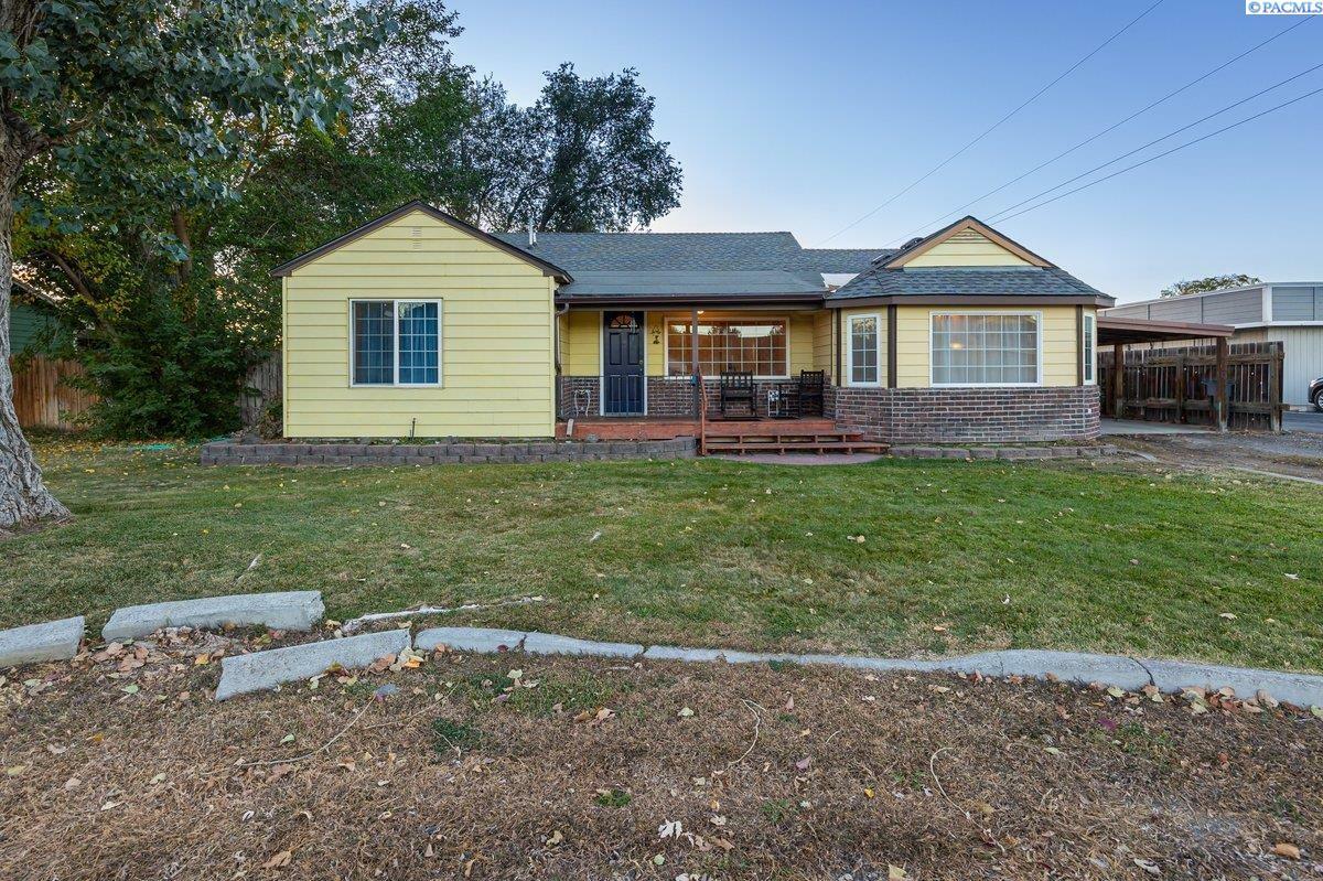 Property Photo:  10 S Irby Street  WA 99336 