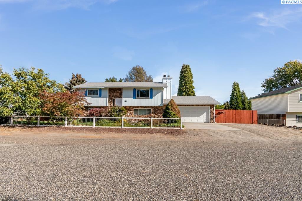 Property Photo:  2215 Road 34  WA 99301 