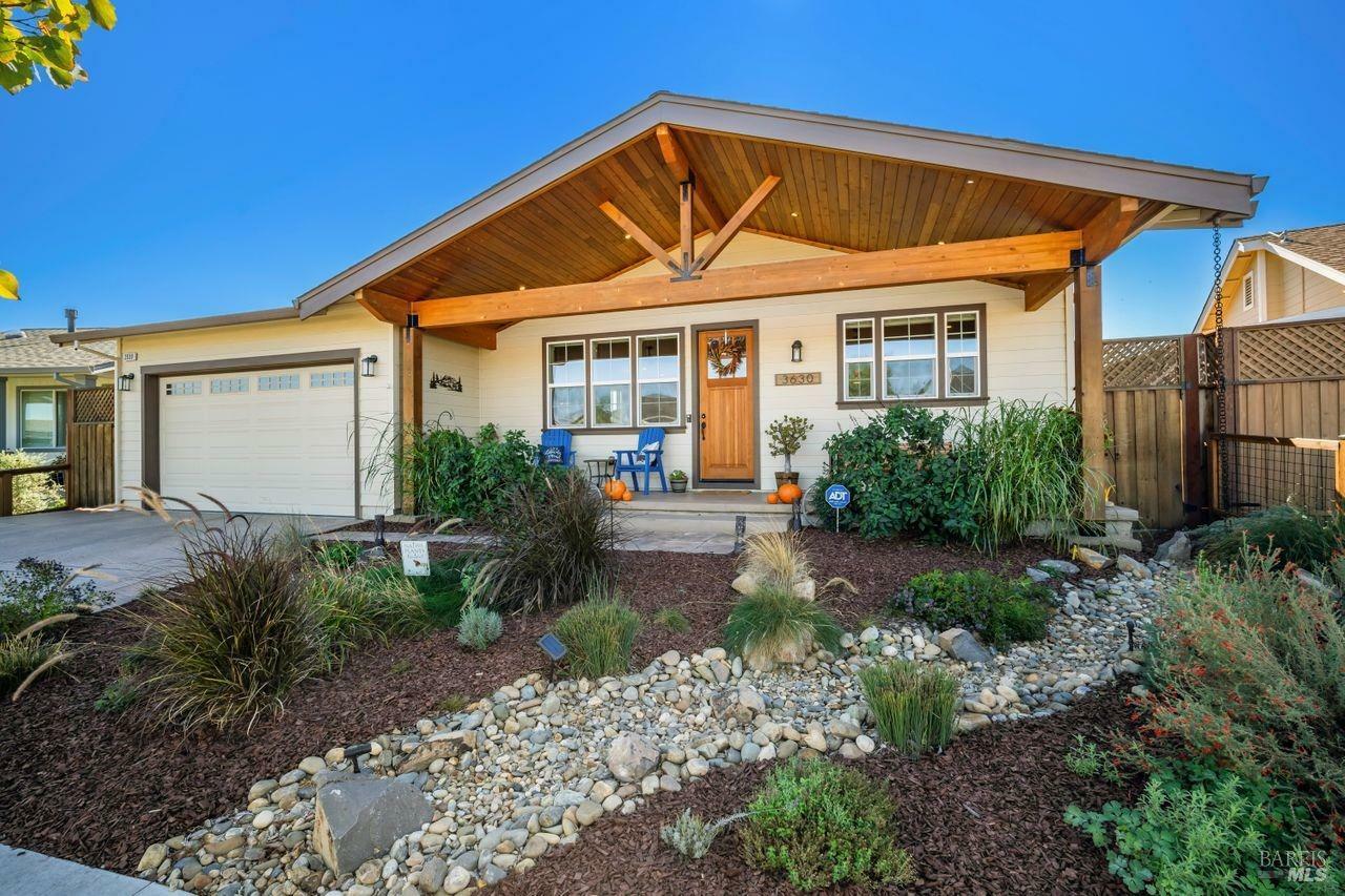 Property Photo:  3630 Hemlock Court  CA 95403 