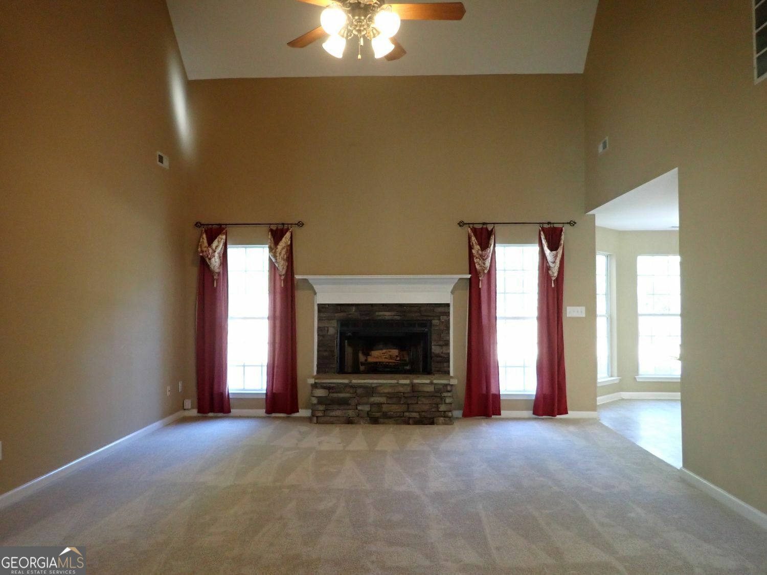 Property Photo:  180 Sunderland Circle  GA 30215 