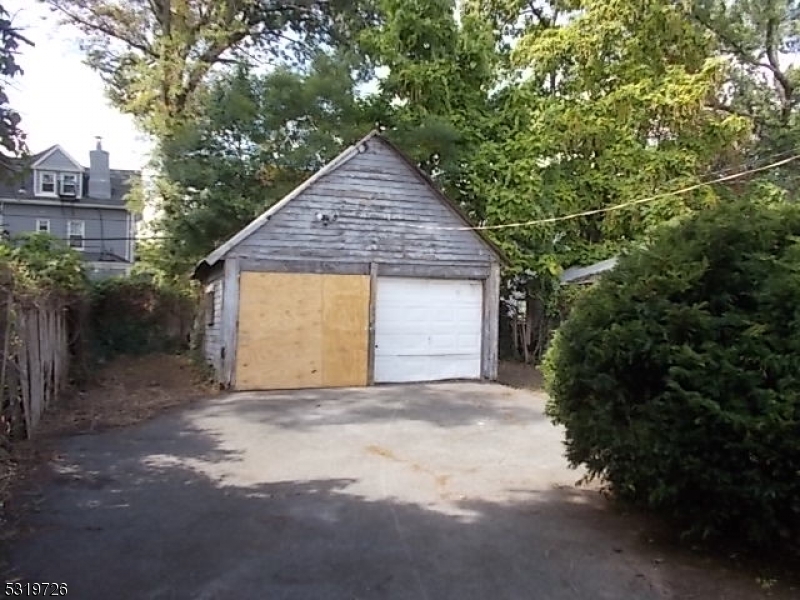 Property Photo:  85 Hollywood Ave  NJ 07018 