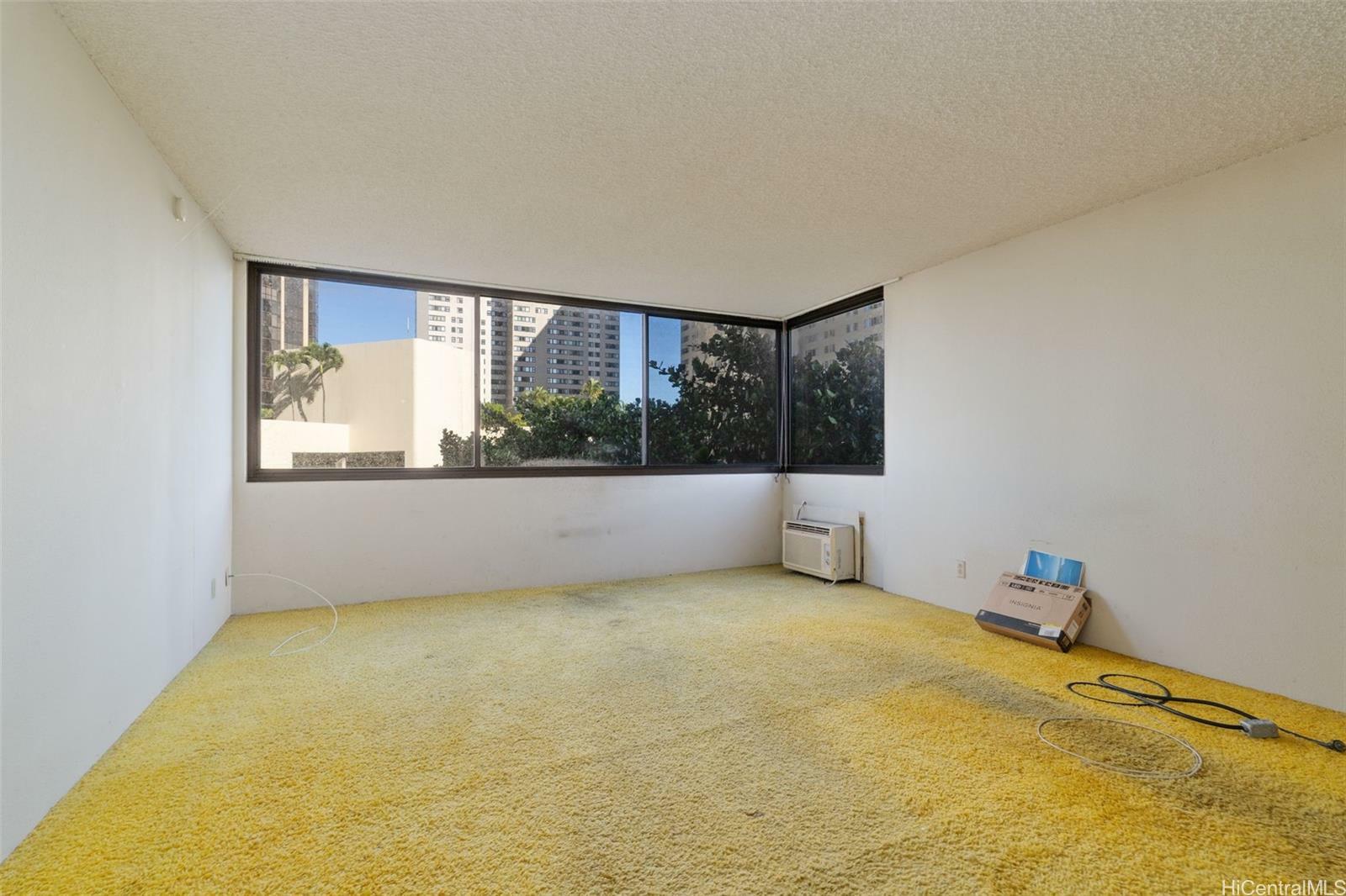 Property Photo:  1255 Nuuanu Avenue E614  HI 96817 