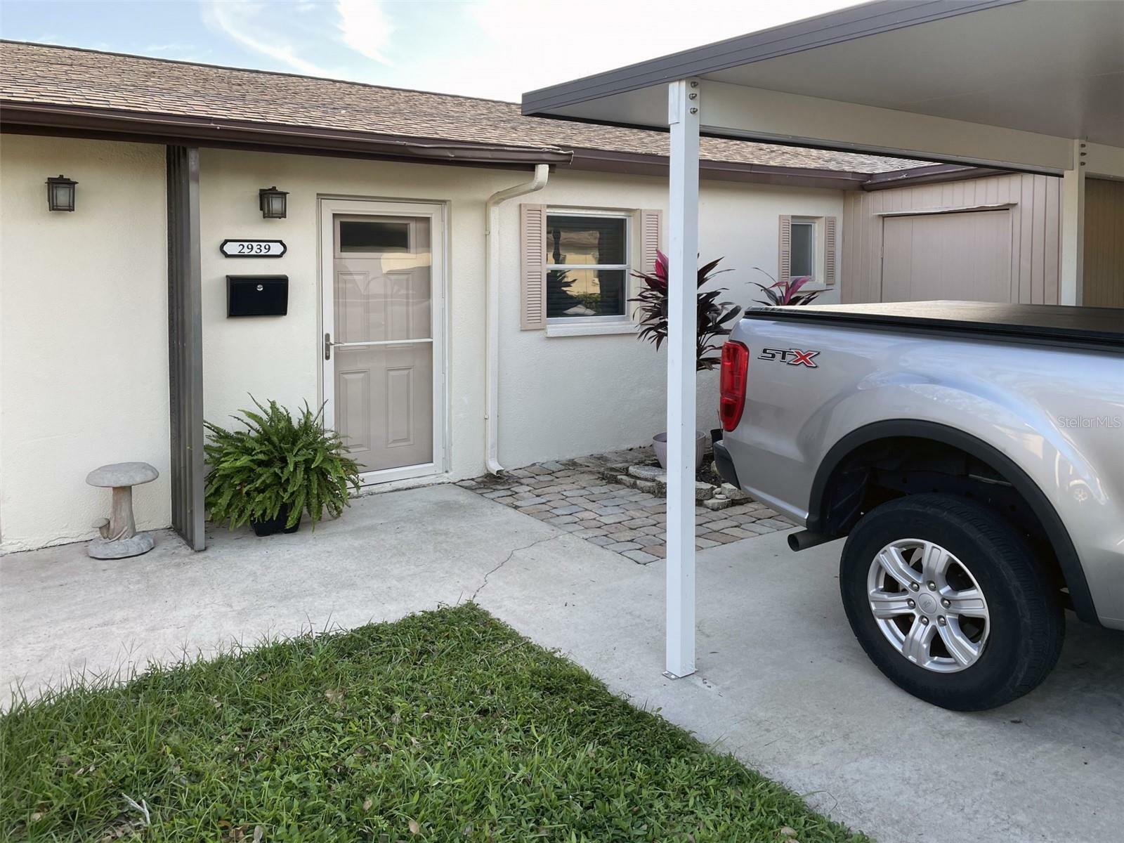 Property Photo:  2939 Swifton Drive 85  FL 34231 