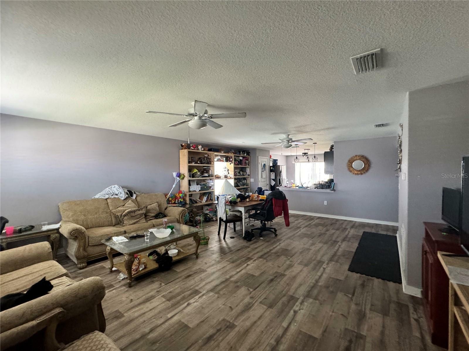 Property Photo:  1519 9th Street SE  FL 33570 