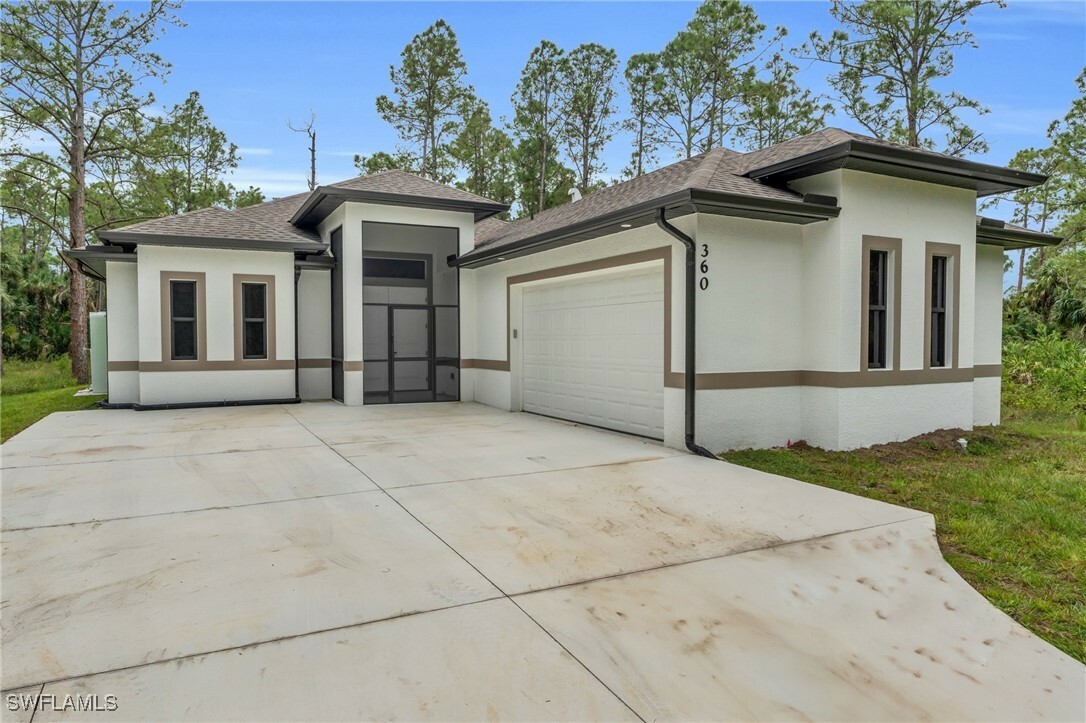 Property Photo:  360 41st Avenue NE  FL 34120 