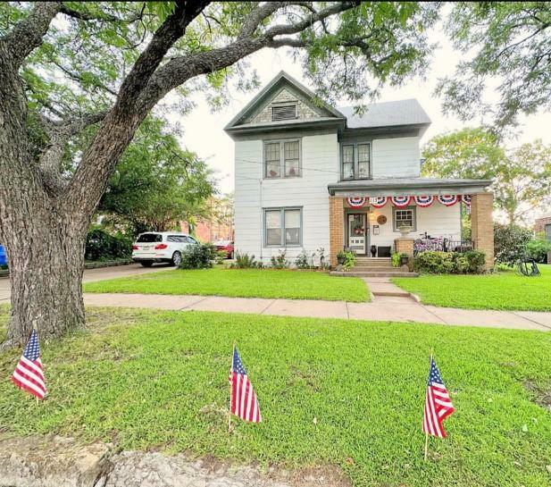 Property Photo: 117 N Mirick Street TX 75020