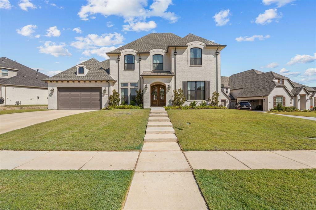 Property Photo:  325 Westridge Trail  TX 76008 