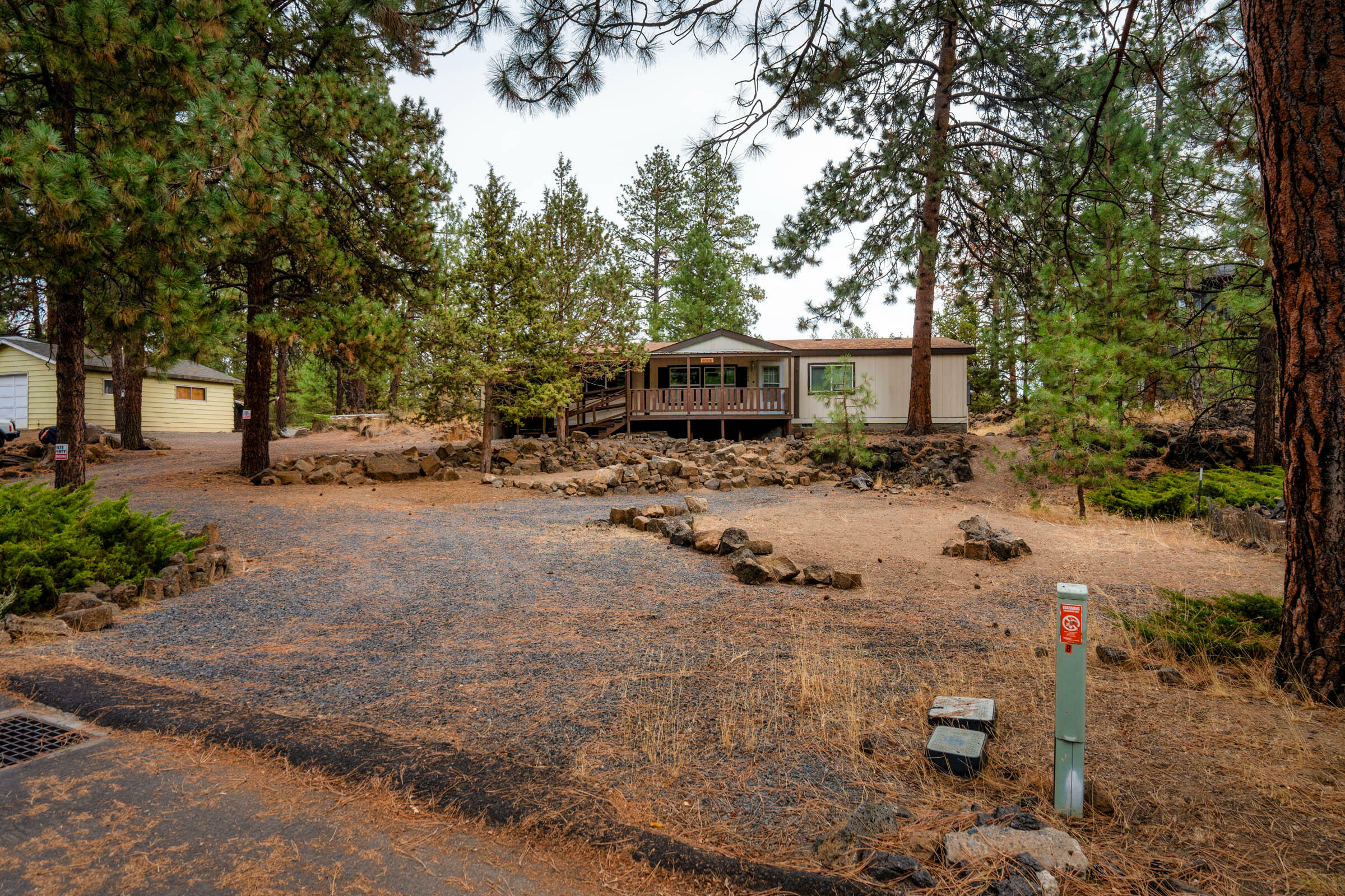 Property Photo:  60906 Ridge Drive  OR 97702 