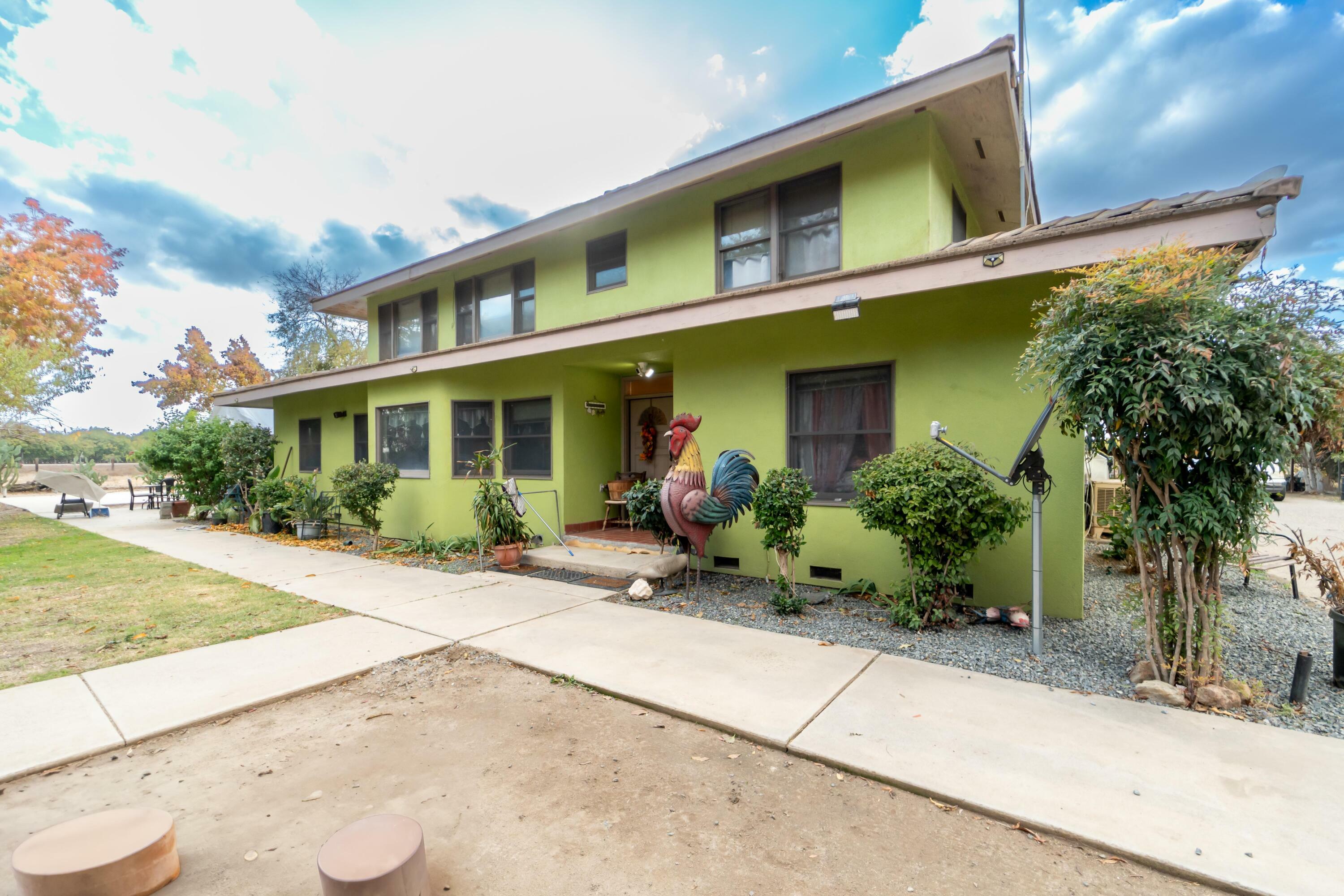 Property Photo:  14999 Avenue 260  CA 93292 