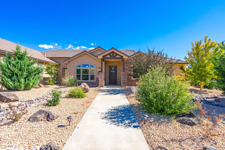 1542 N Canyon Trails Dr  Dammeron Valley UT 84783 photo