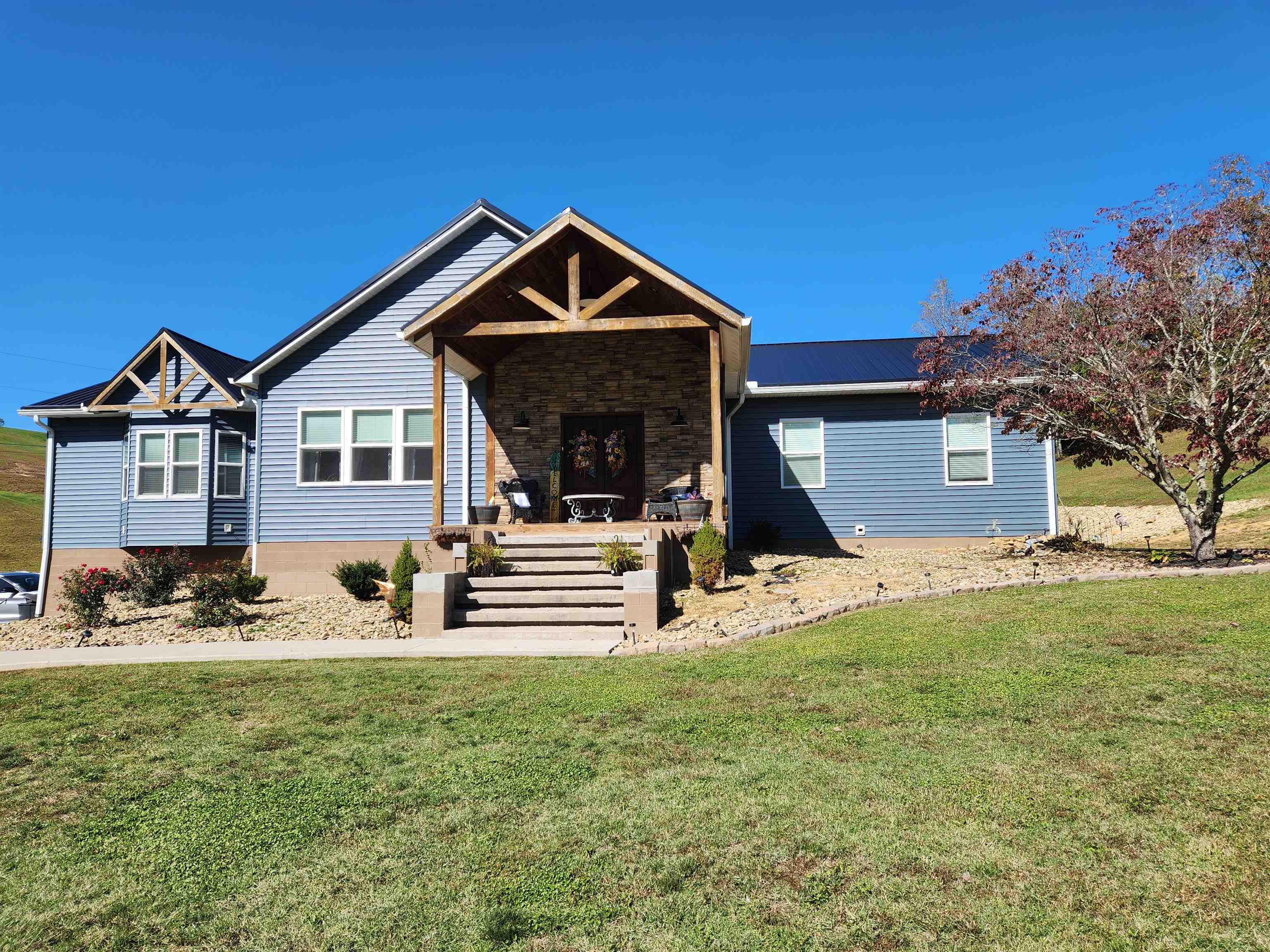 Property Photo:  6615 Daniels Fork Rd.  KY 41102 