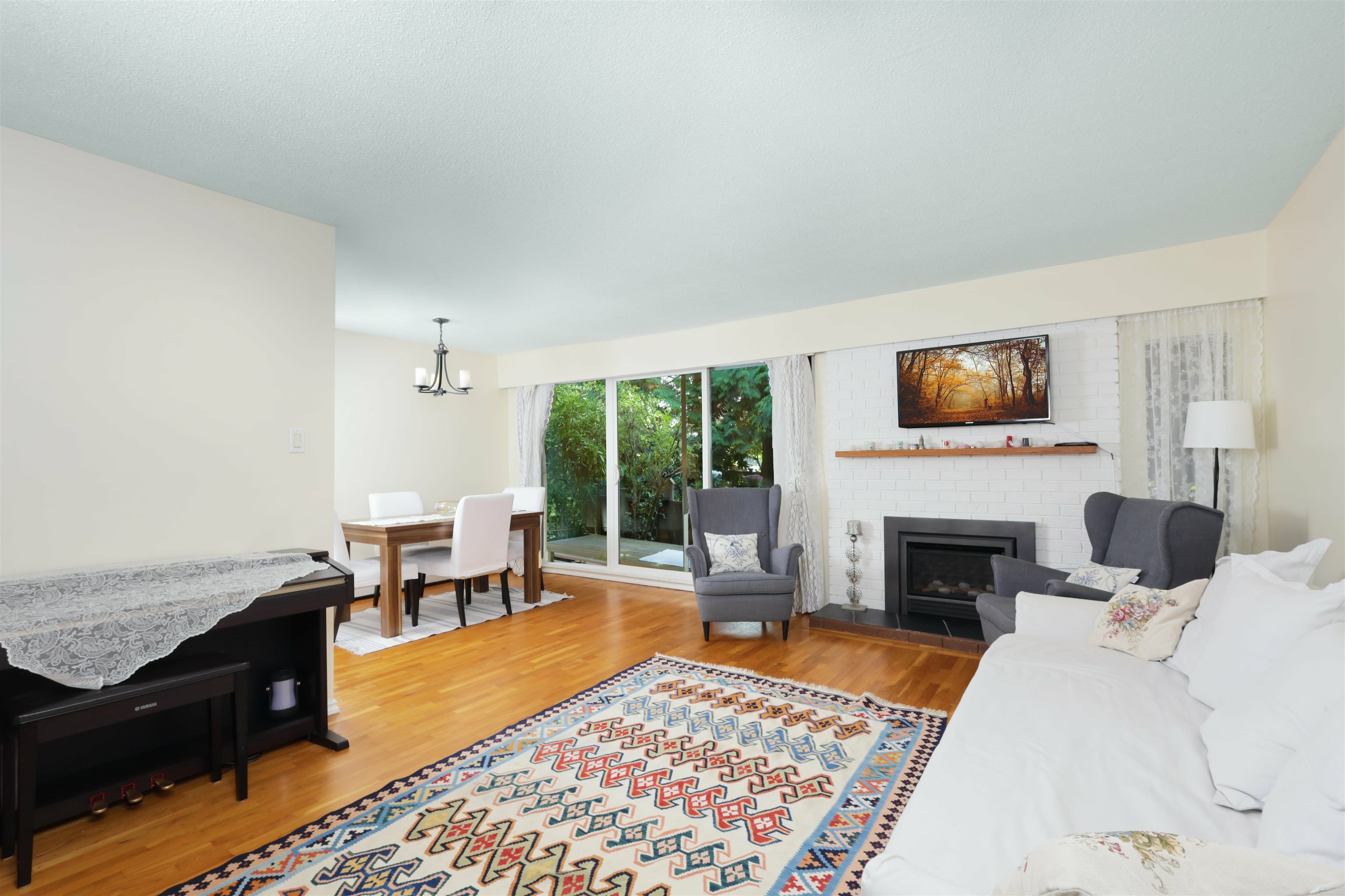 555 W 28th Street 411  North Vancouver BC V7N 2J7 photo