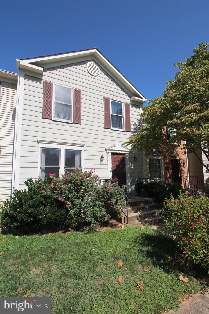 Property Photo: 3738 Farmland Drive VA 22033