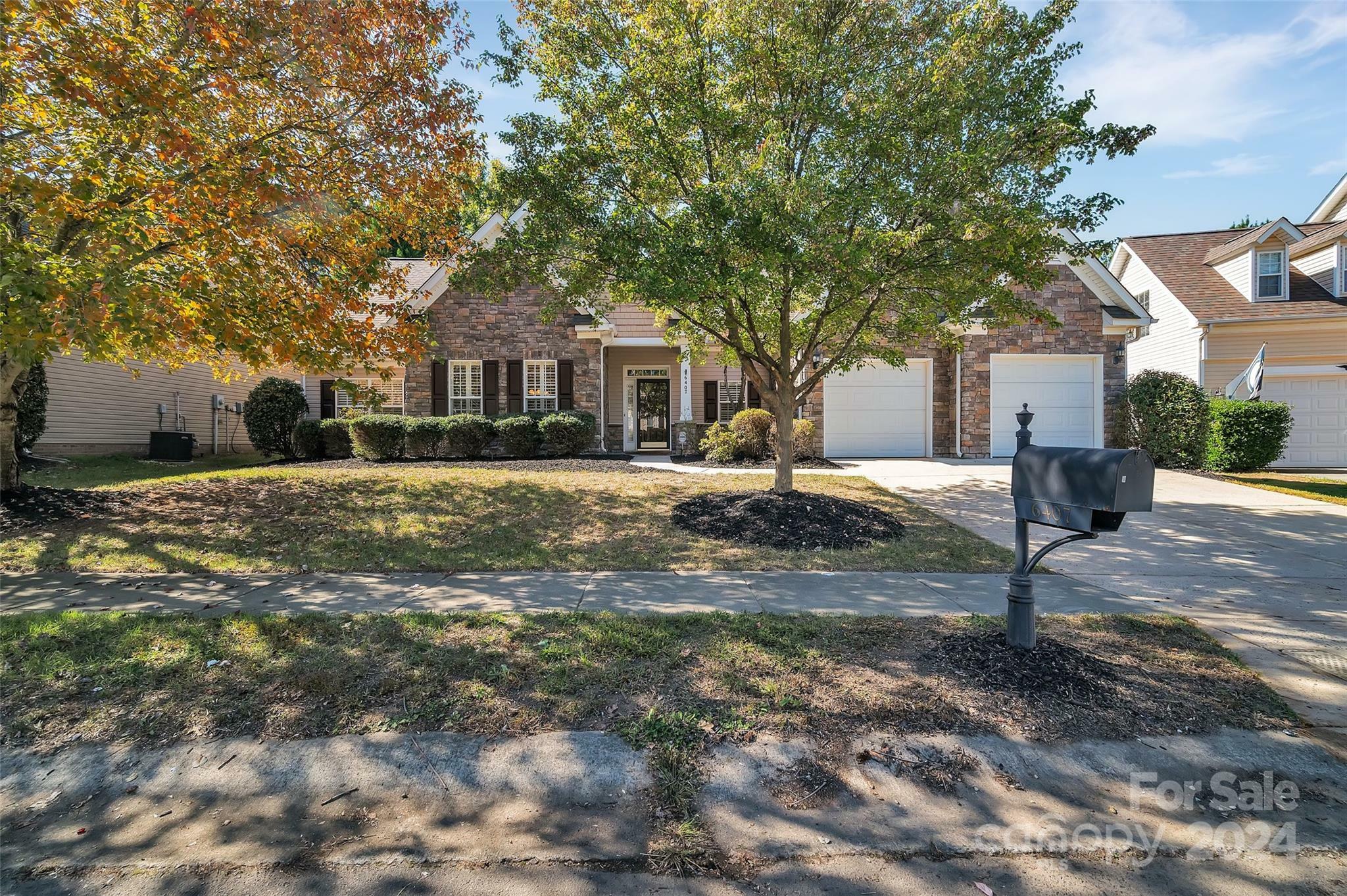 6407 Breckfield Court  Charlotte NC 28278 photo