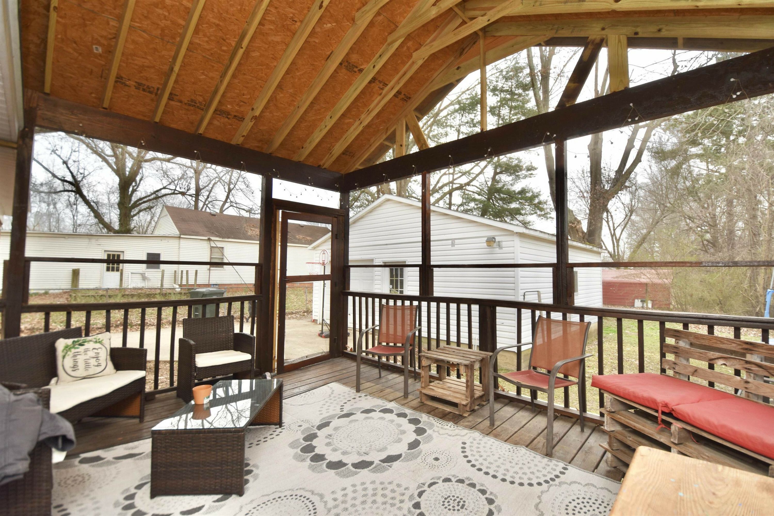 Property Photo:  2710 Vine Street  TN 38343 