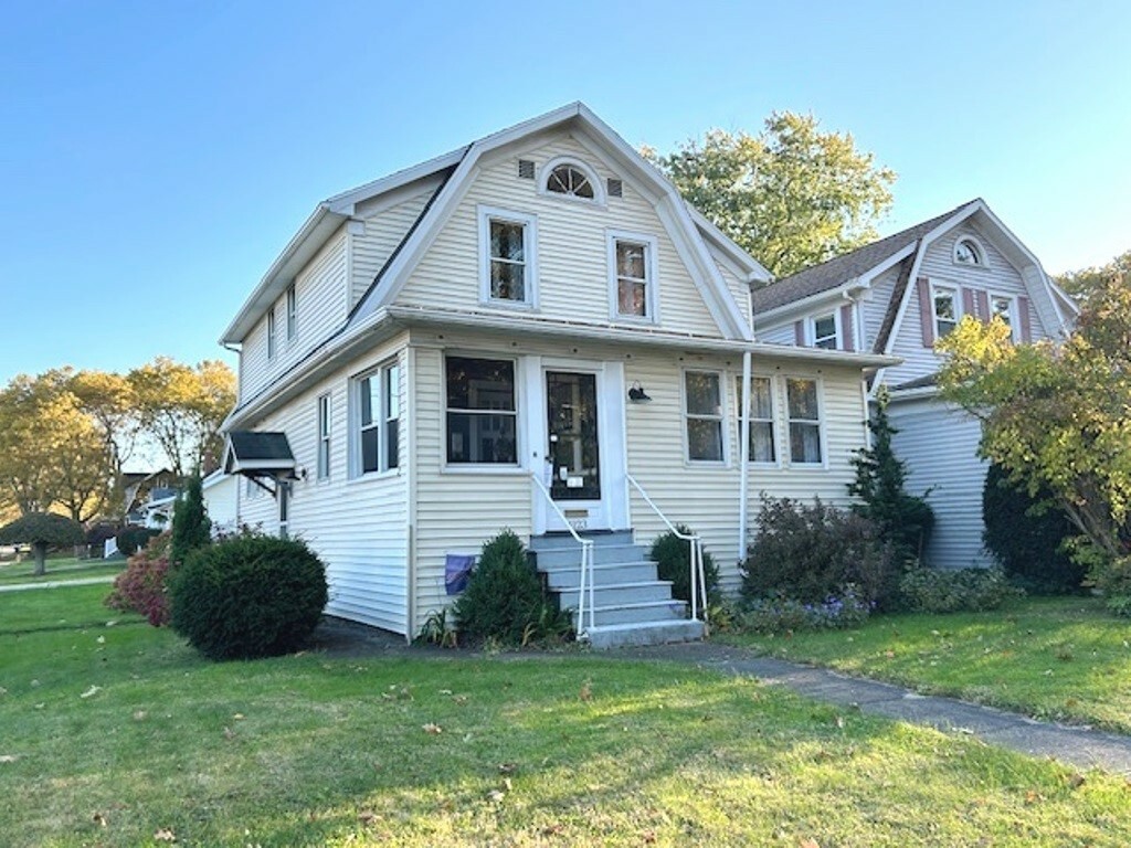 Property Photo:  4123 Niagara Place  PA 16511 