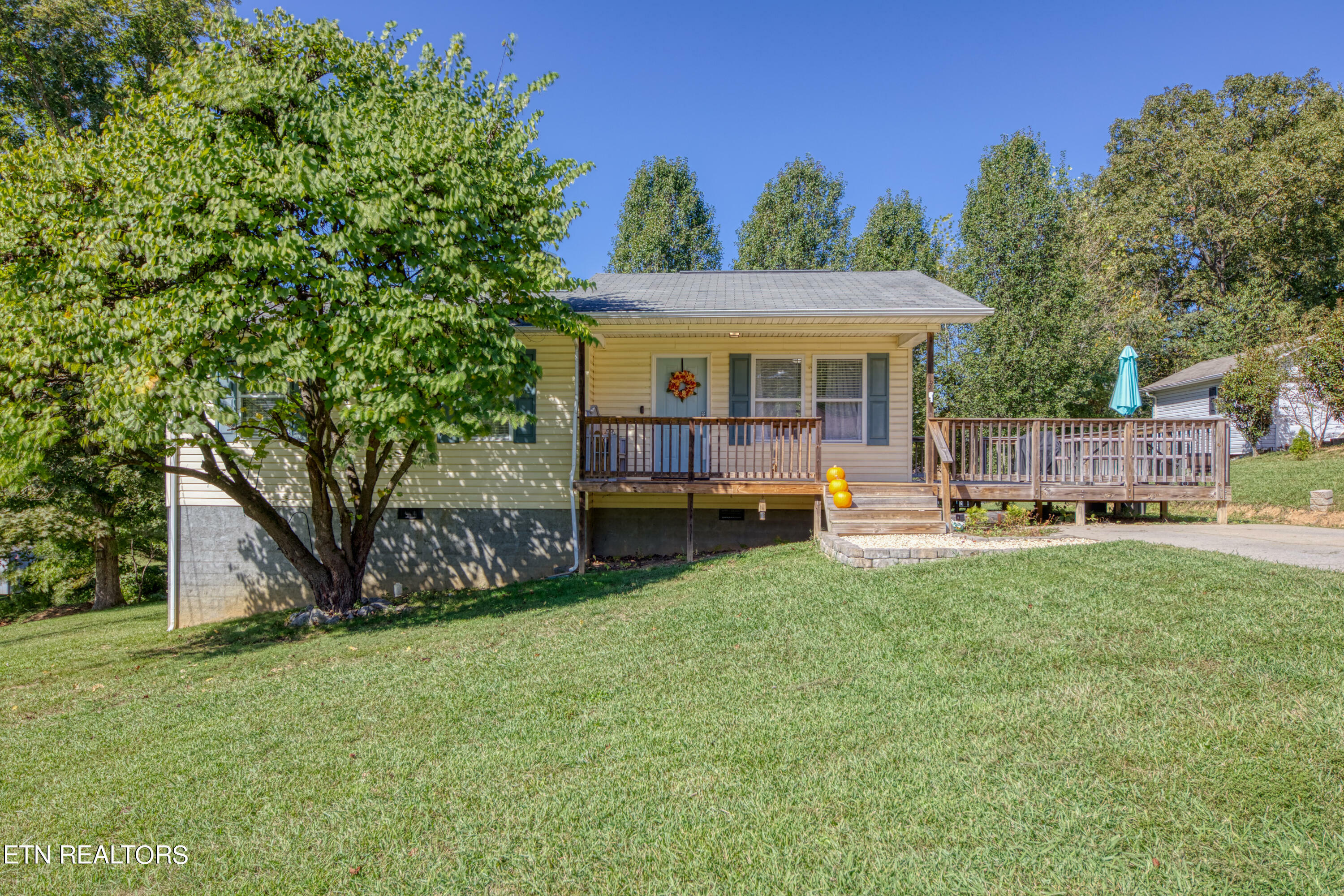 Property Photo:  422 Bethel Drive  TN 37772 