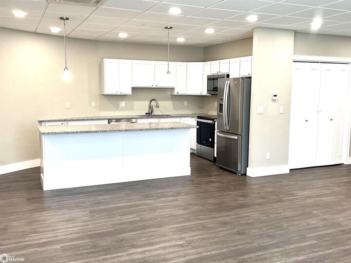 Property Photo: 110 Rocksylvania Unit 101 IA 50126