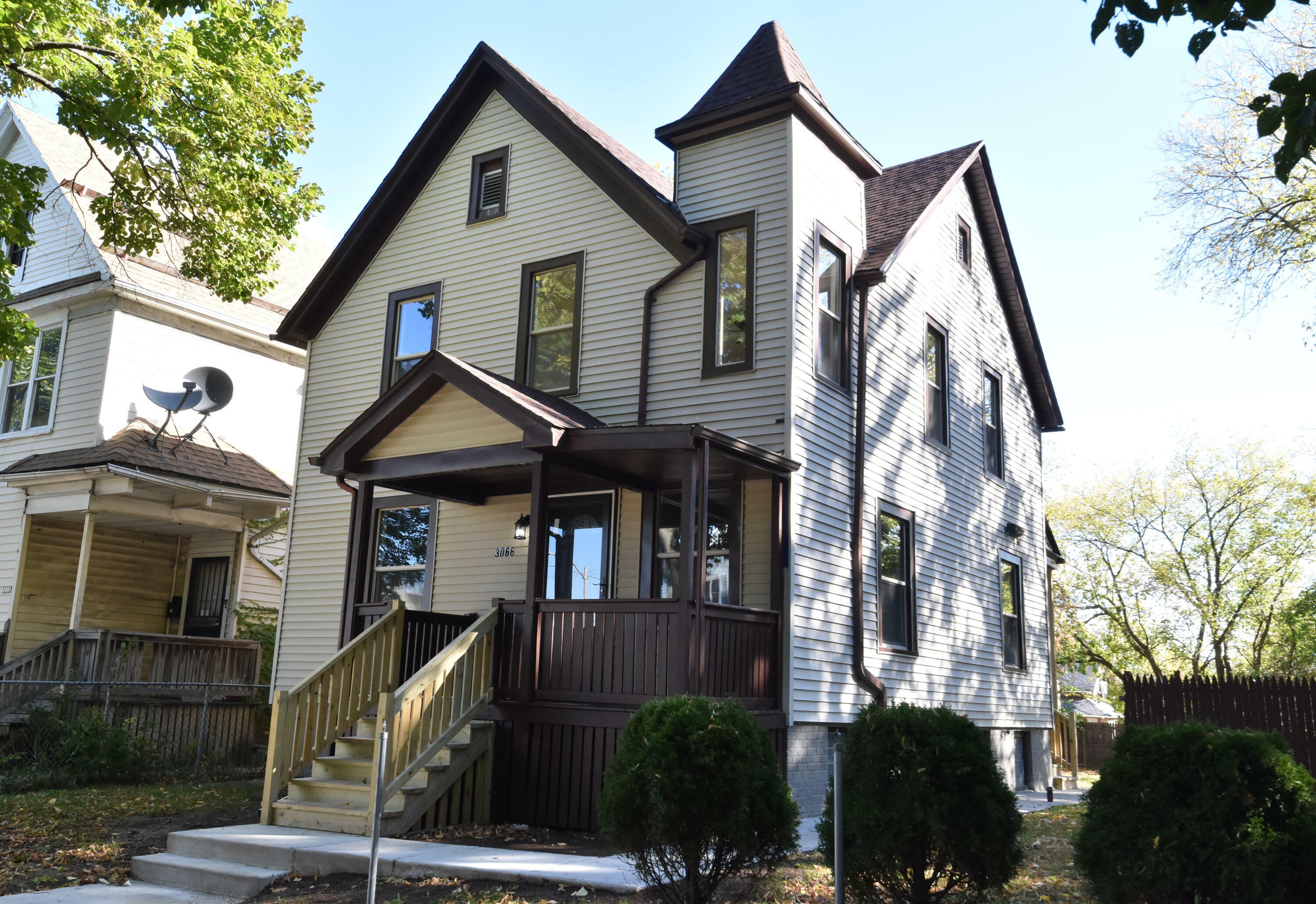 Property Photo:  3066 N 2nd St  WI 53212 