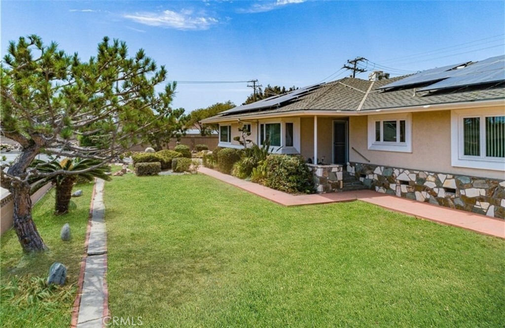 Property Photo:  6521 Farinella Drive  CA 92647 