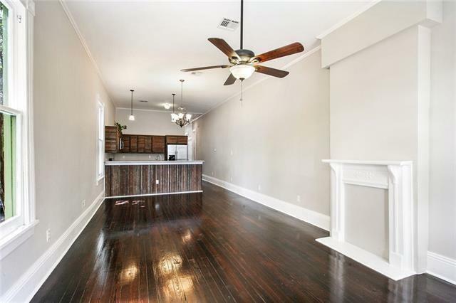 Property Photo:  2433 S Robertson Street  LA 70113 