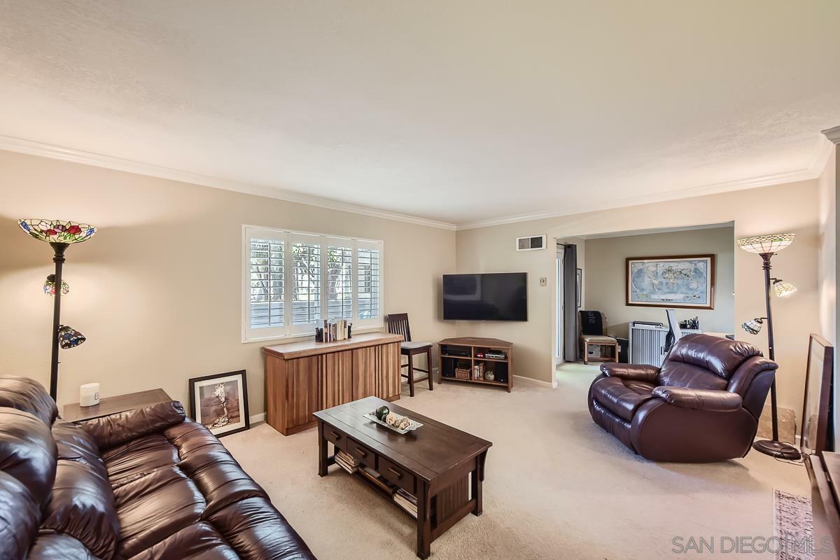 Property Photo:  7425 Charmant Dr 2809  CA 92122 