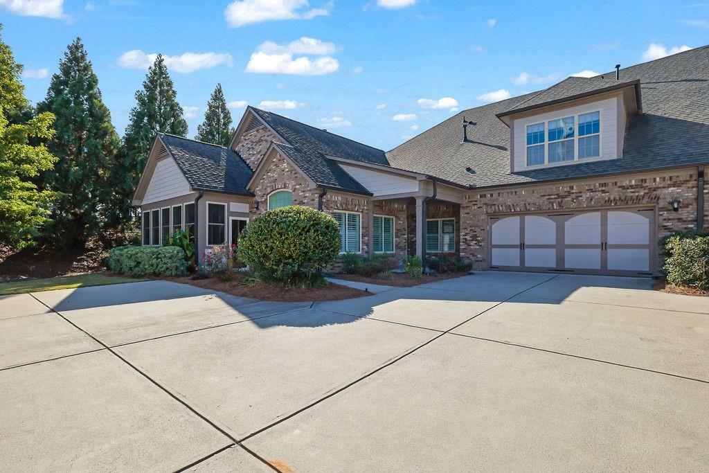 Property Photo: 120 Chastain Road NW 606 GA 30144