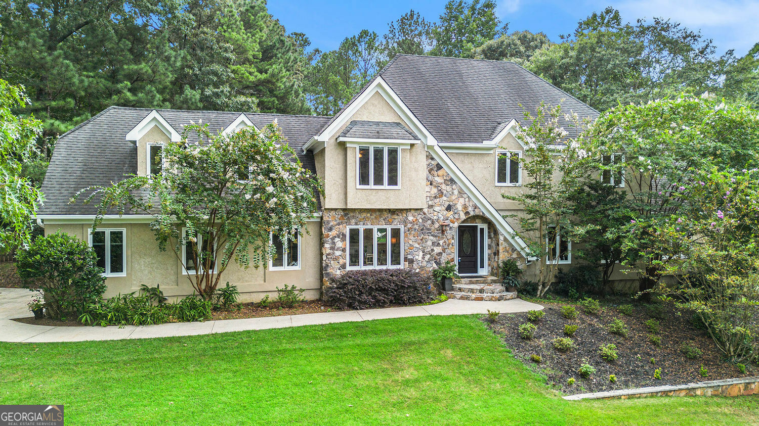 Property Photo:  324 Chimney Sweep Circle  GA 30269 